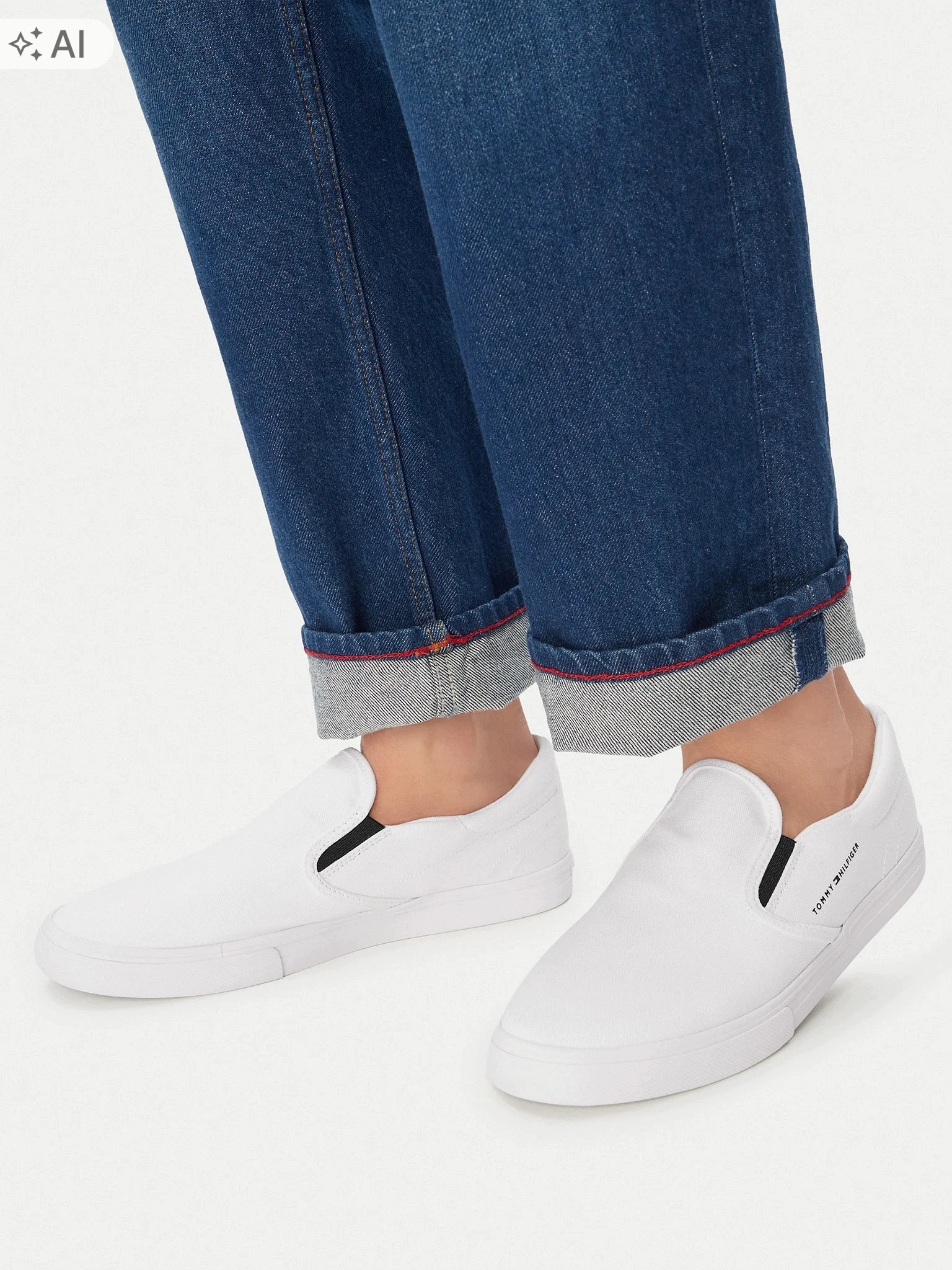 Tommy Hilfiger Vulc Core Bílé Nazouvací Tenisky S Logem A Vložkou 41 6PA