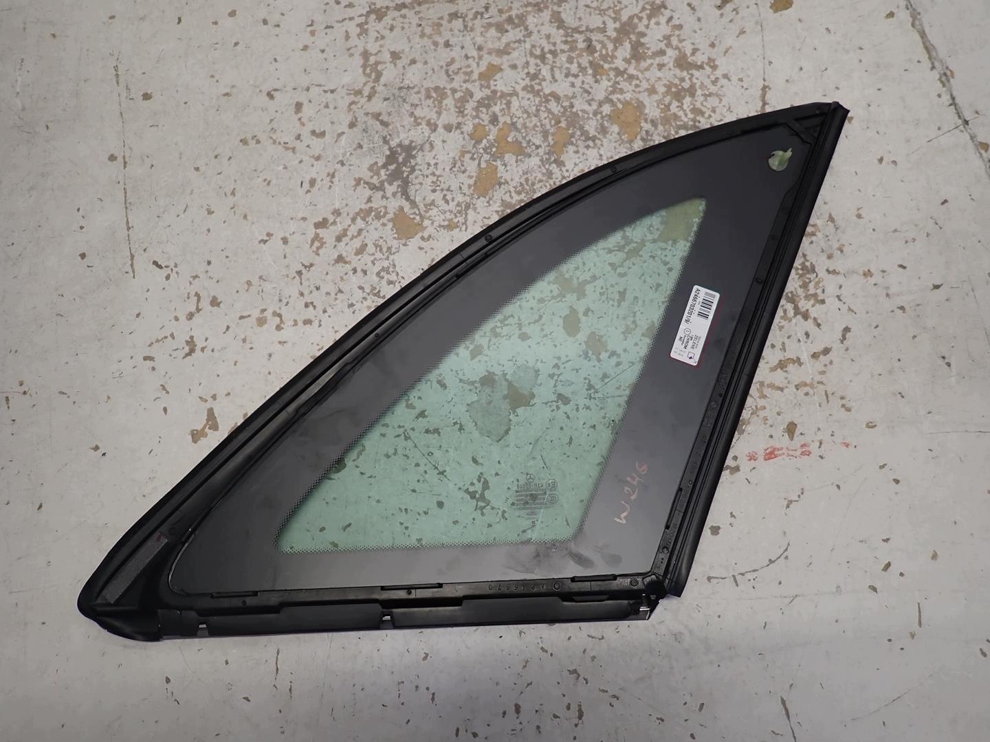 window bodywork left rear part MERCEDES B-KLASA W246 2011-2019 A2466703201