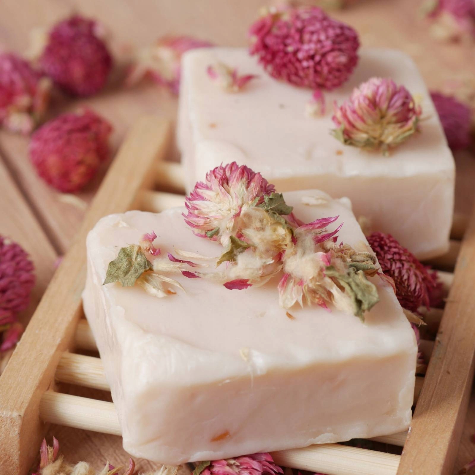 DUŻY zestaw do robienia mydełek glicerynowych 50el Rodzaj kostka