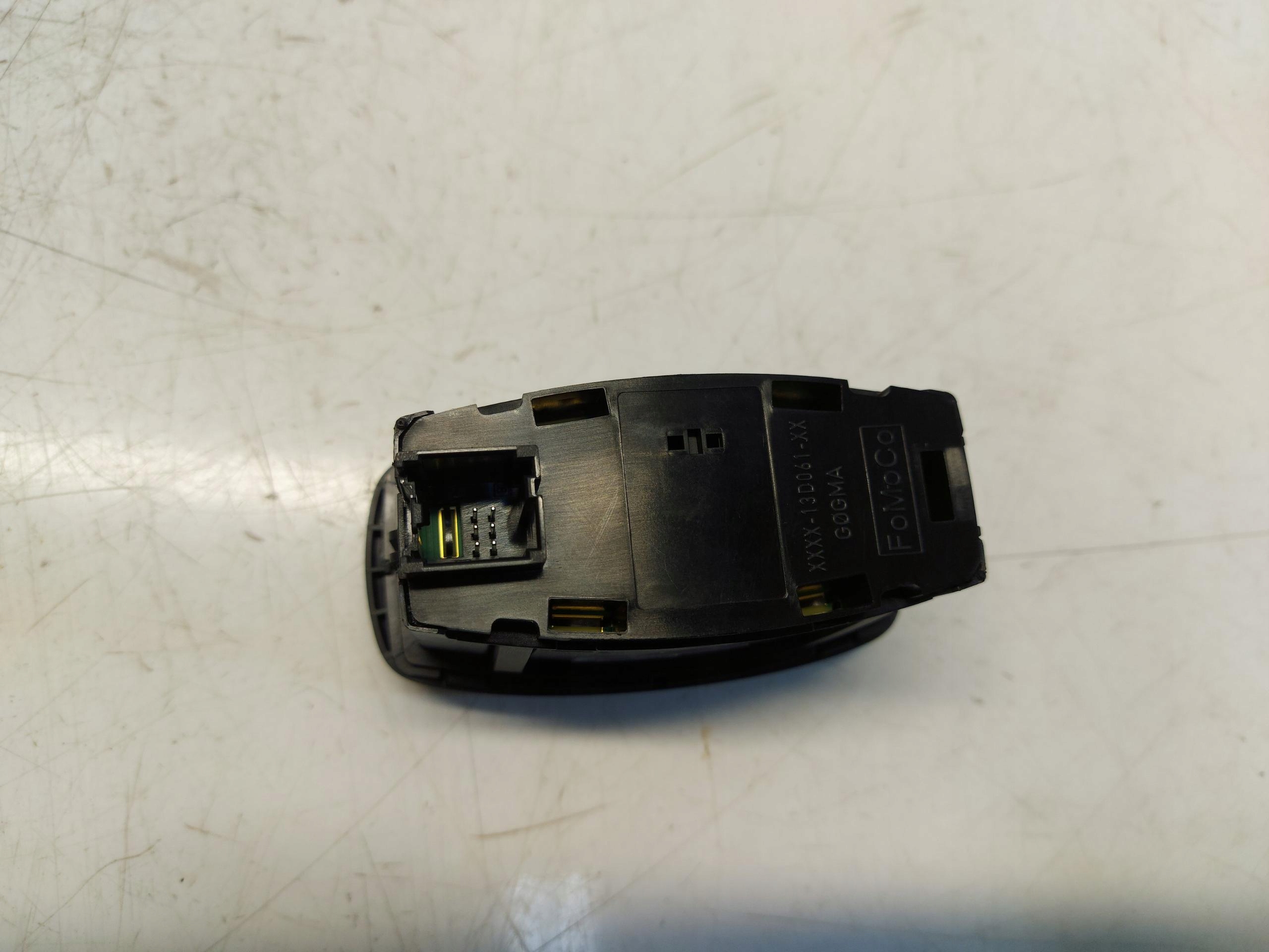Ford Puma II light switch H1BT-13D061-CD