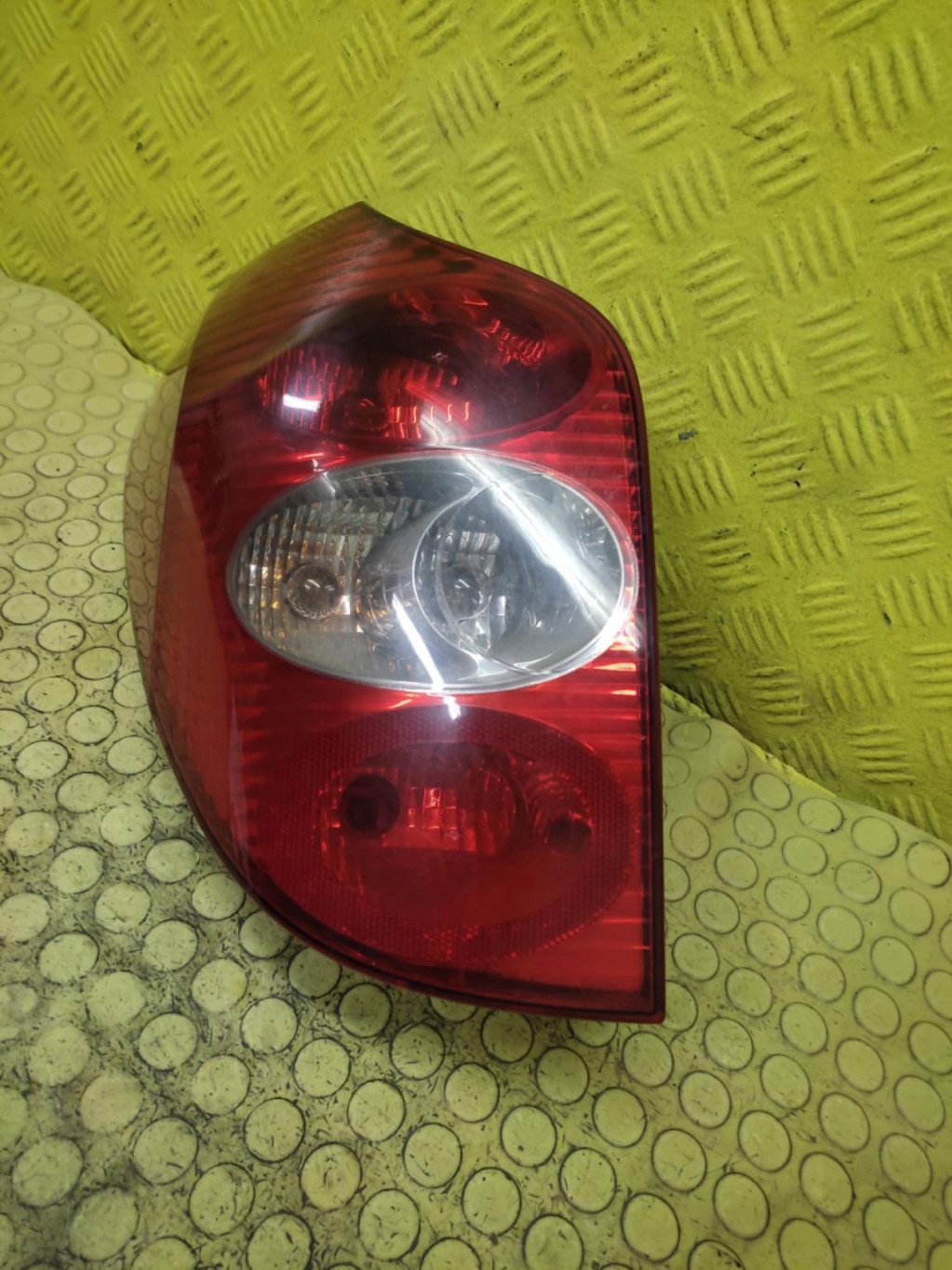 RENAULT LAGUNA II KOMBI light right rear part 8200703487