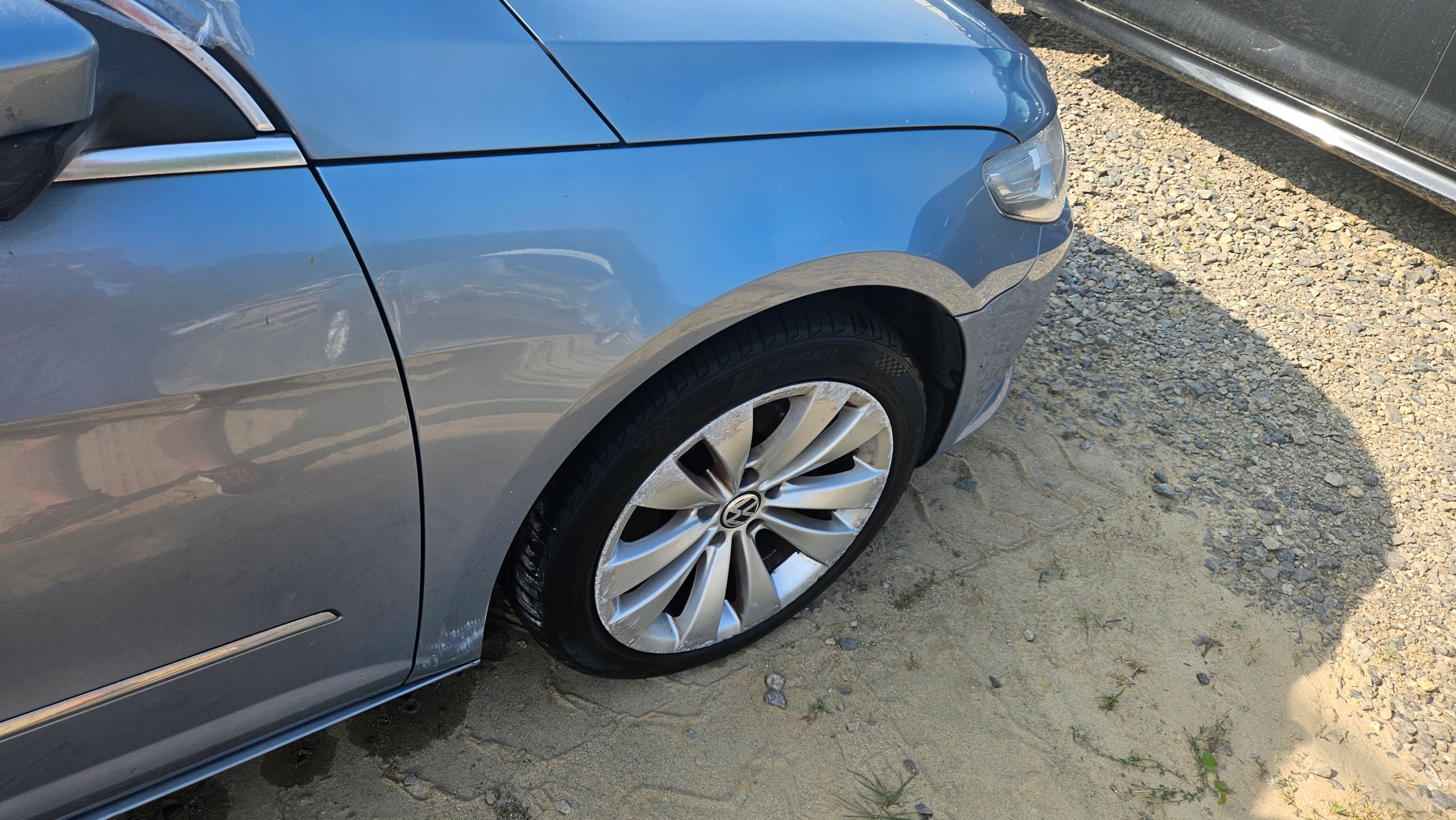 fender right front right front Volkswagen passat CC colour LC7Z