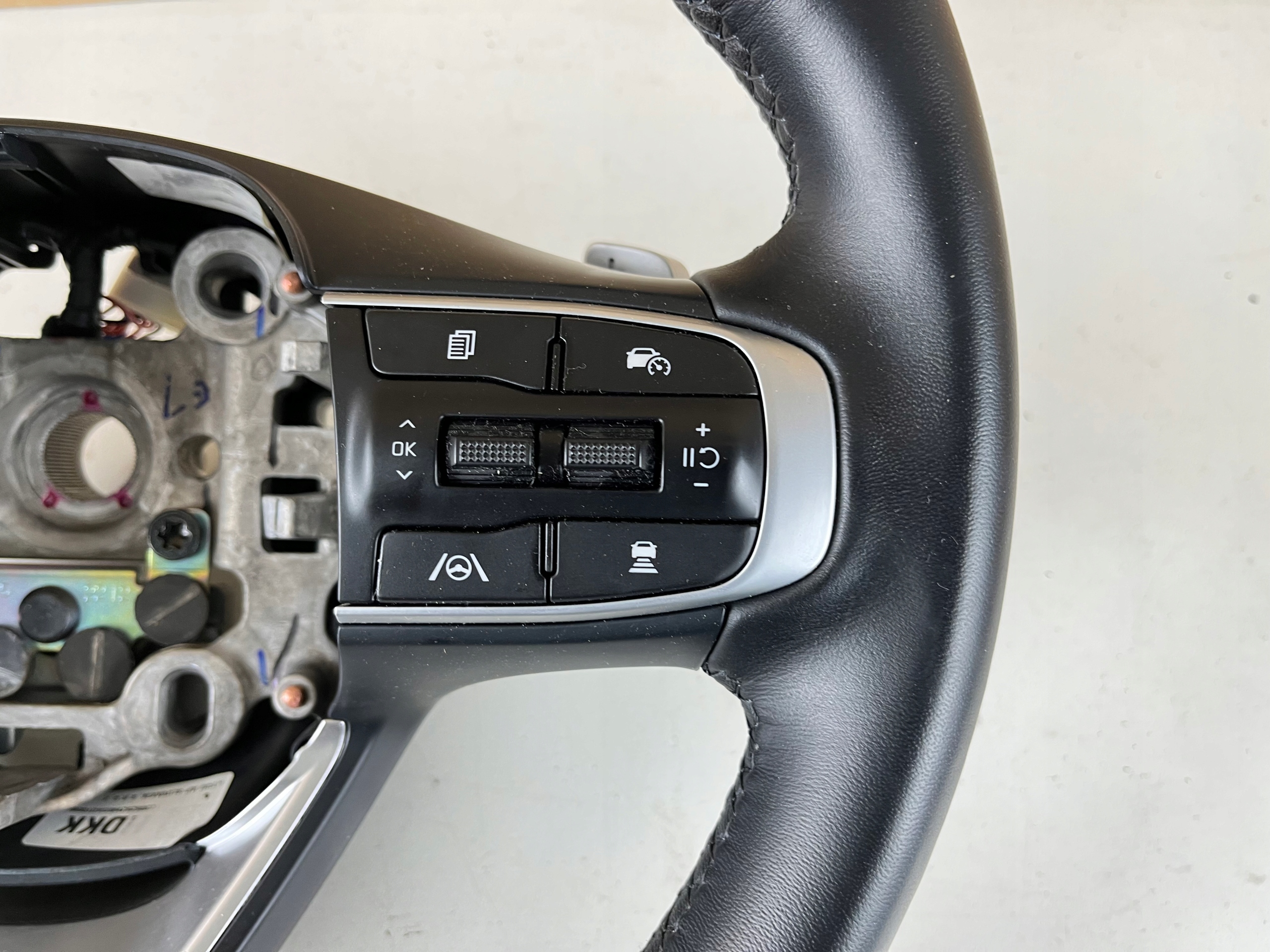 lenkrad MULTIFUNKCJA Leder KIA SPORTAGE V