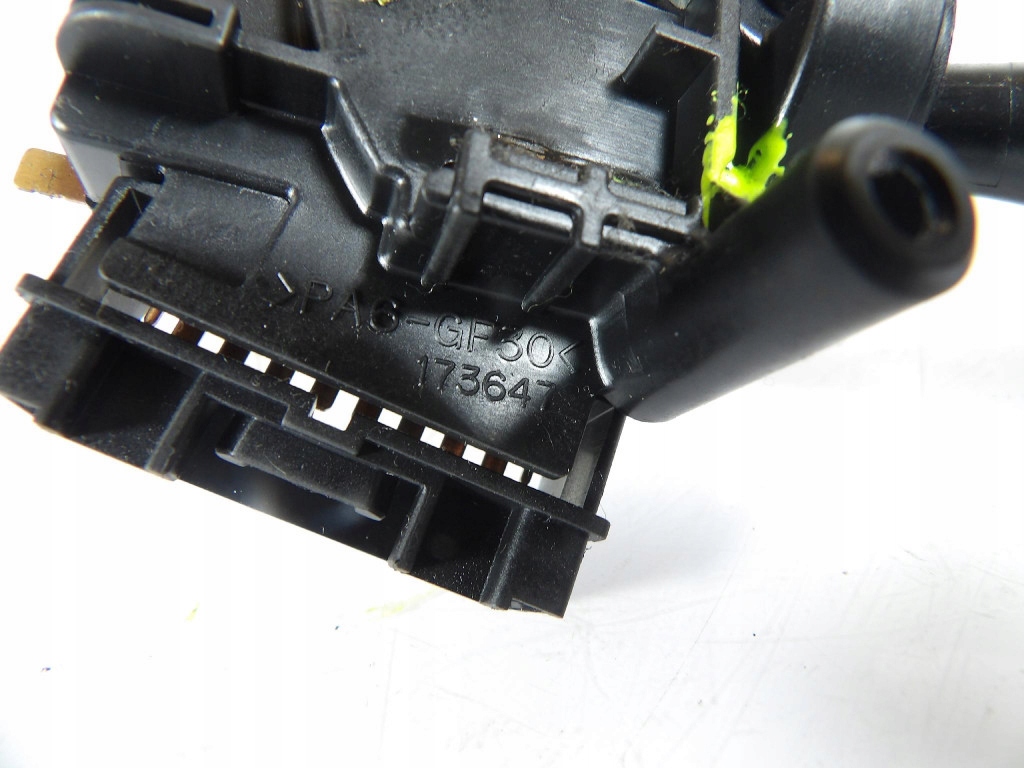 TOYOTA YARIS and switch WYCEIRACZEK 173647