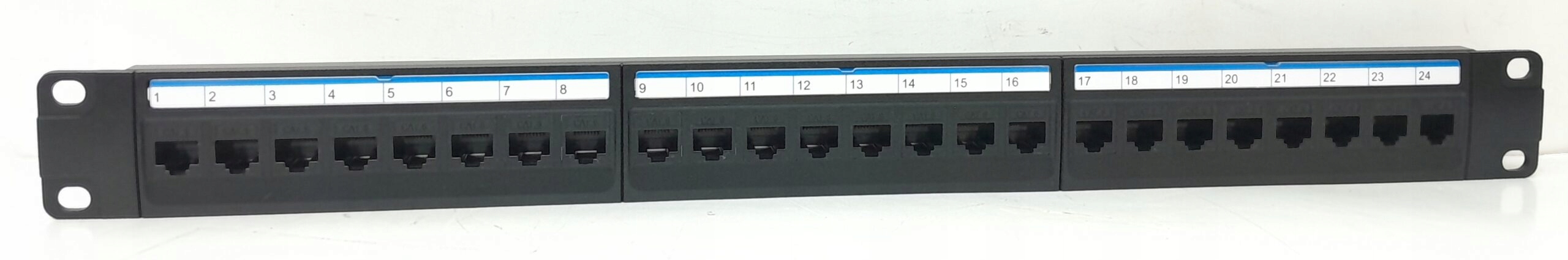 Patchpanel 24-PORTOVÝ Namontovaný Do Serverové Skříně RJ45 Rám Držák