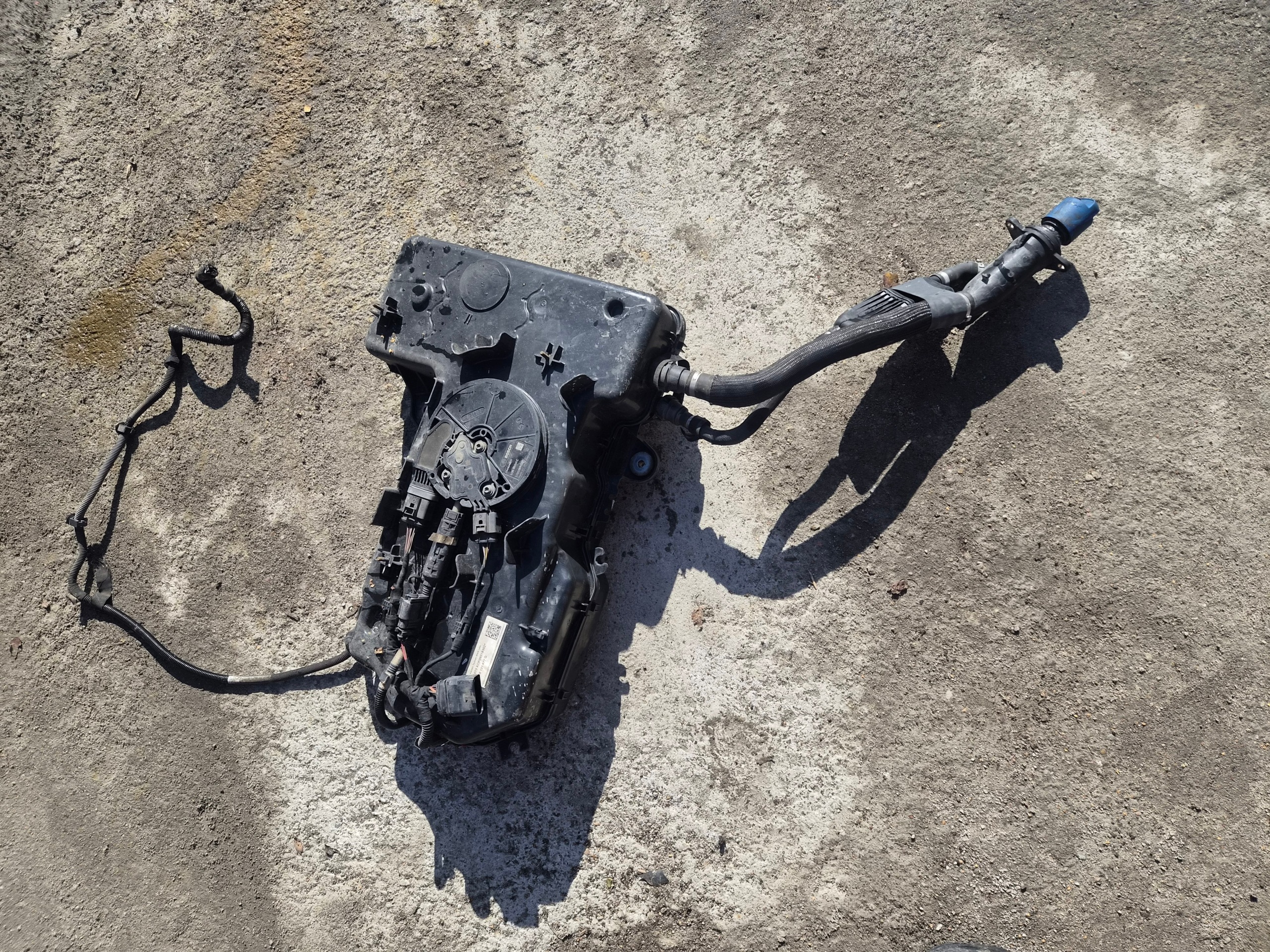 VW T6 Serbatoio serbatoio AdBlue 7E0131877G