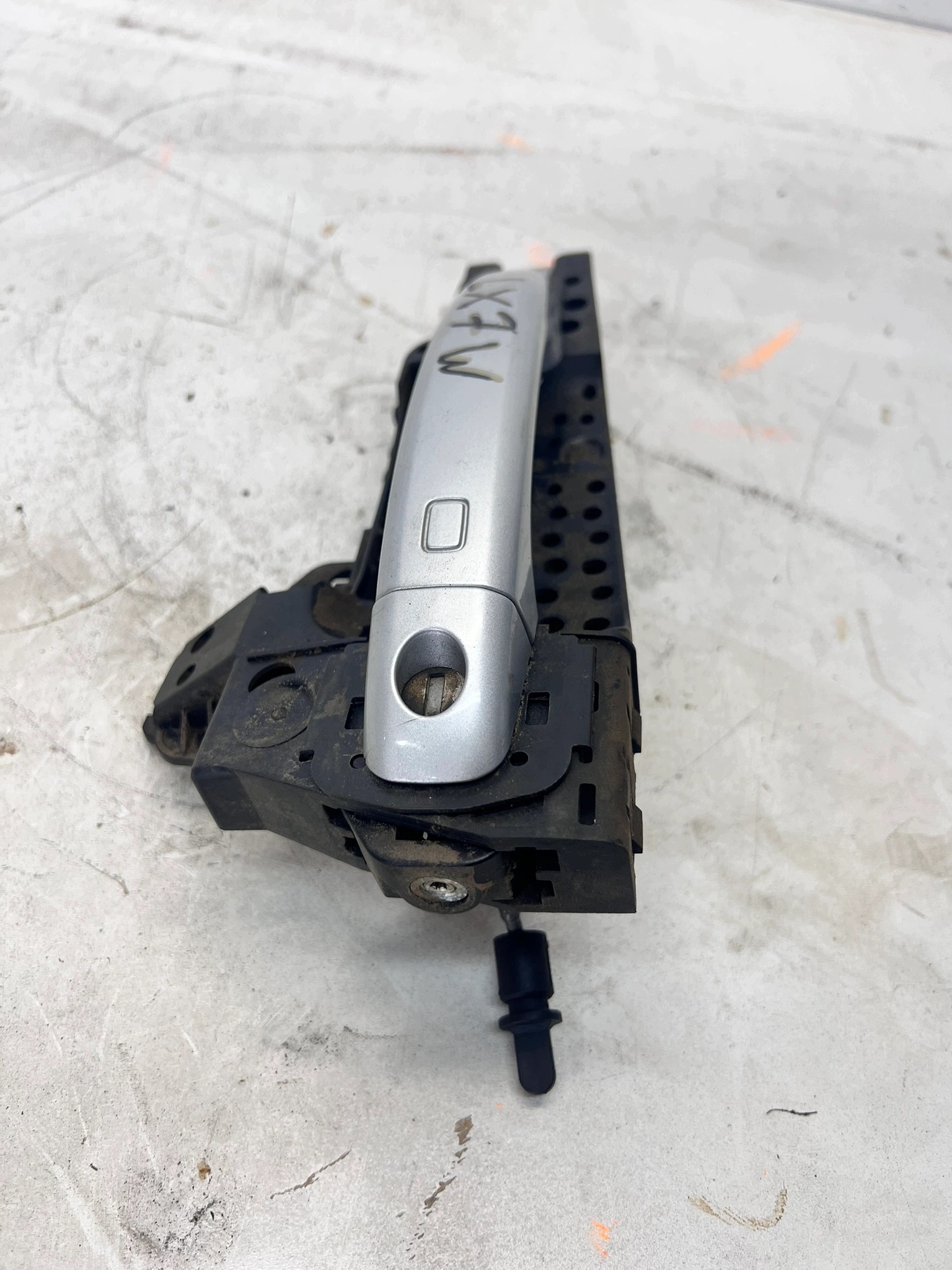 handle + lock cylinder left front AUDI A4 B8 A5 8T Q5 LZ7W EU