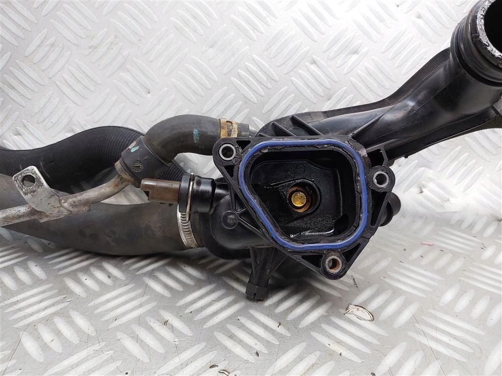 Obudowa termostatu CITROEN C5 III X7 PEUGEOT 1,6 THP - 2008-2017r X2611 Numery katalogowe zamienników 2011C