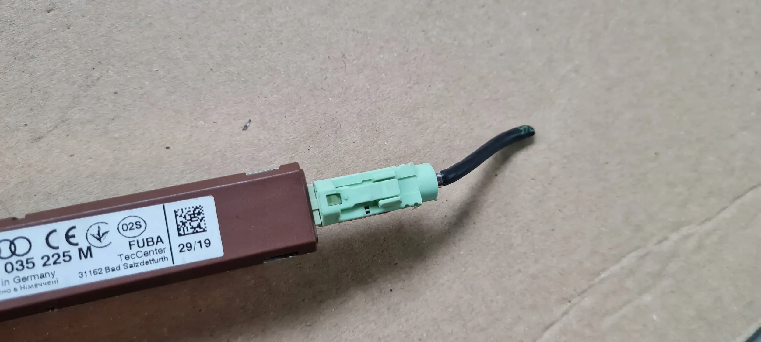 Q3 83A module amplificateur antenne 83A035225M