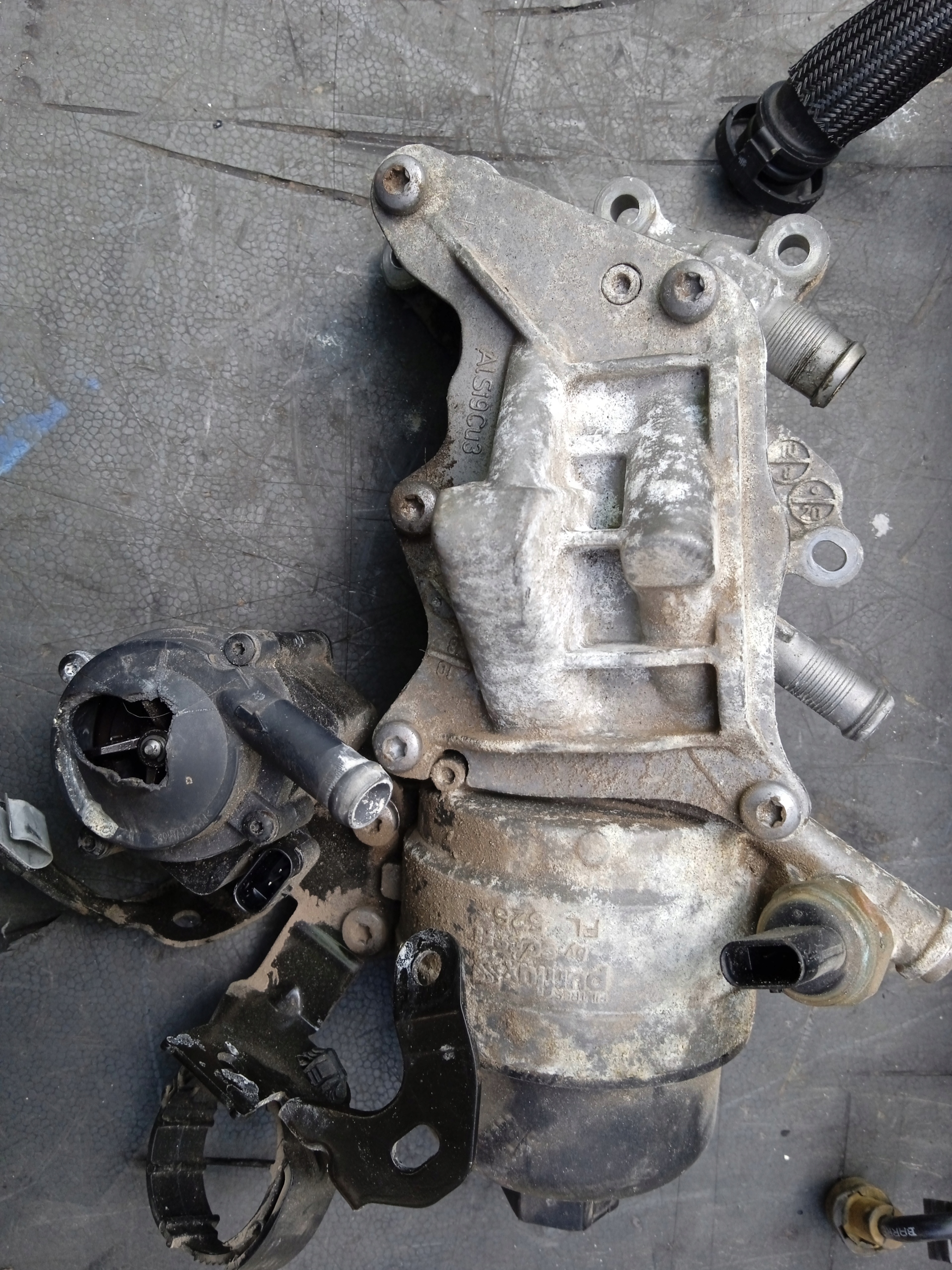 PEUGEOT CITROEN 1.6 THP CHŁODNICZKA OLEJU