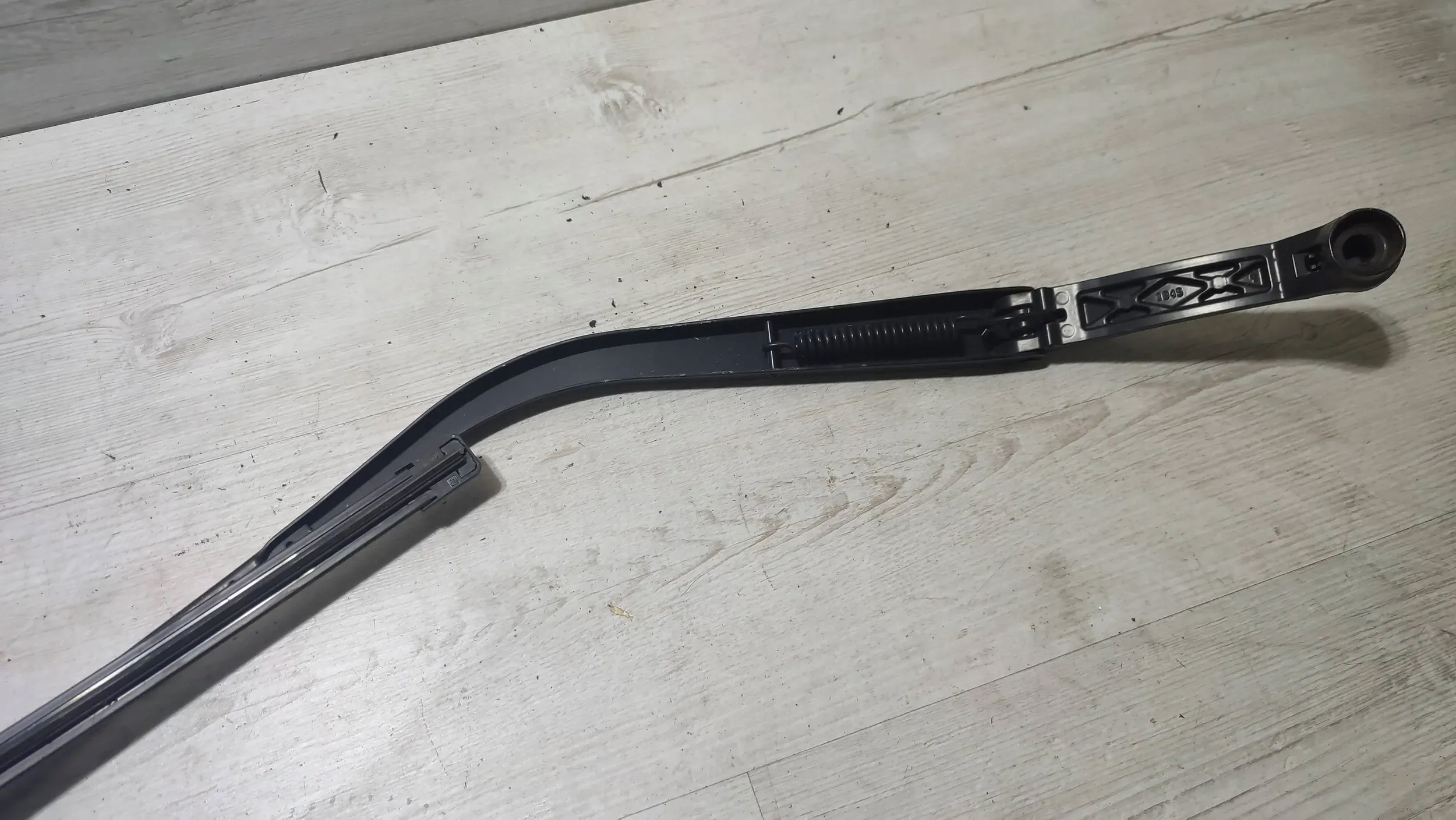 Mitsubishi ASX 18r. 1.6DiD right side wiper windows