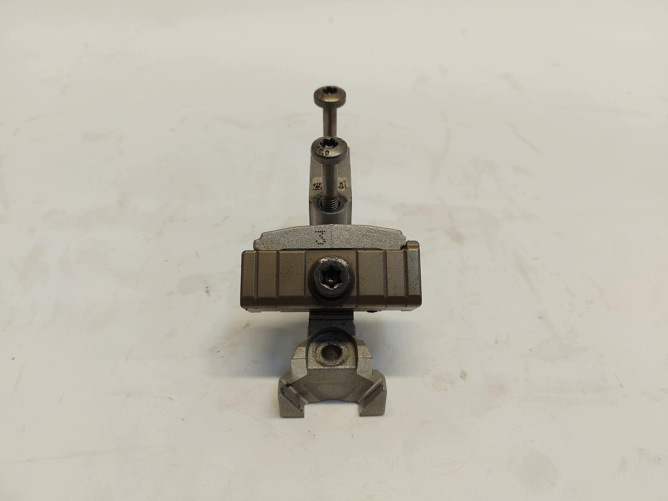 Mini Countryman F60 1.5 B console walka de la distribution 9487014