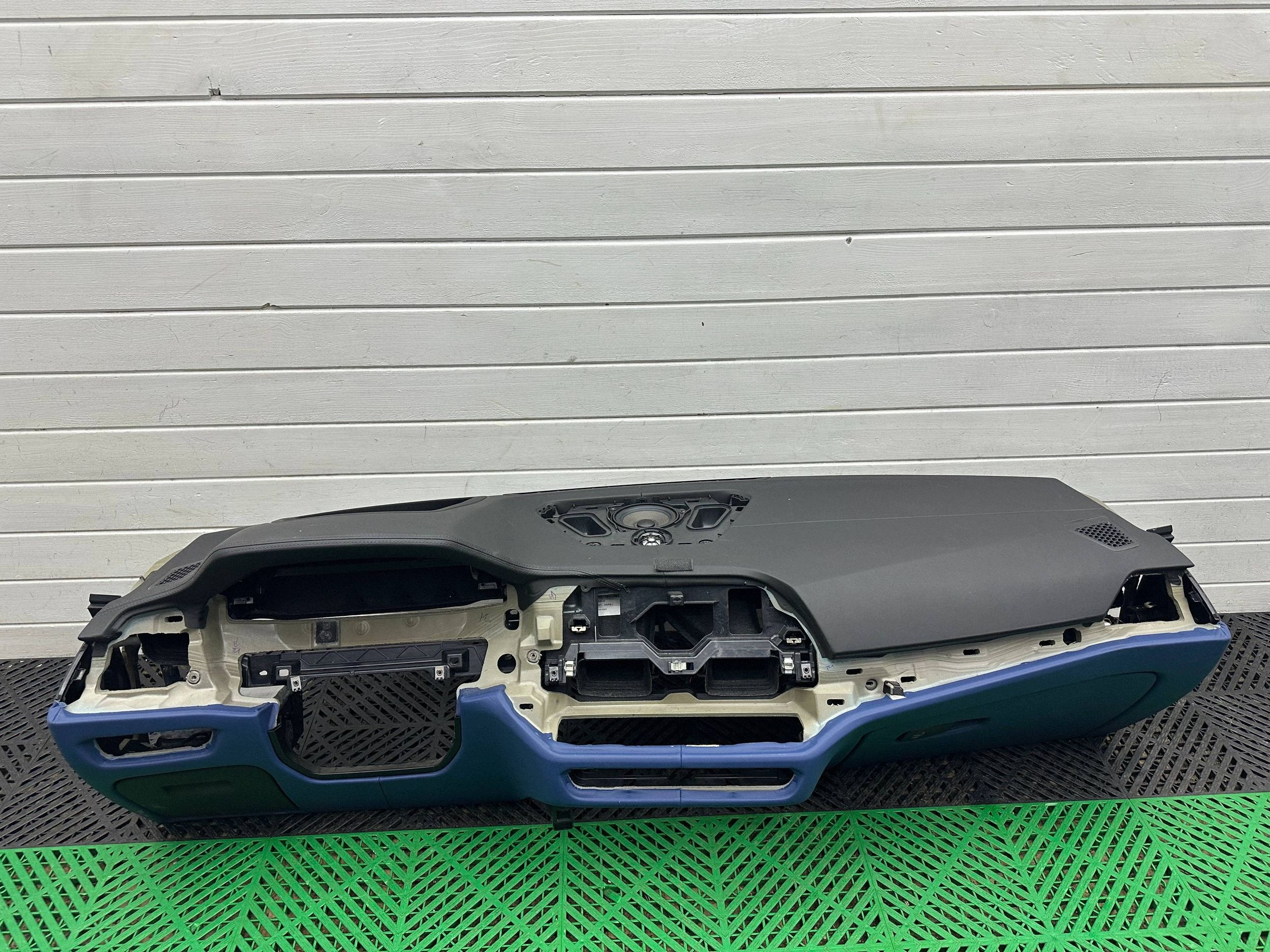 dashboard instrument panel BMW M4 G82 G83 HEAD UP