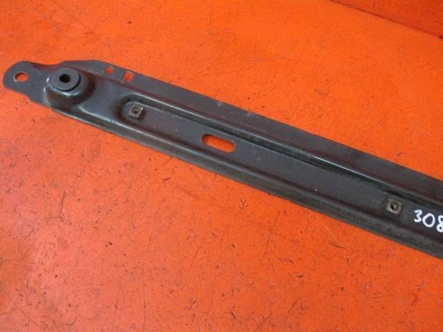 PEUGEOT 308 and 1 T7 sider lower console holder below radiator