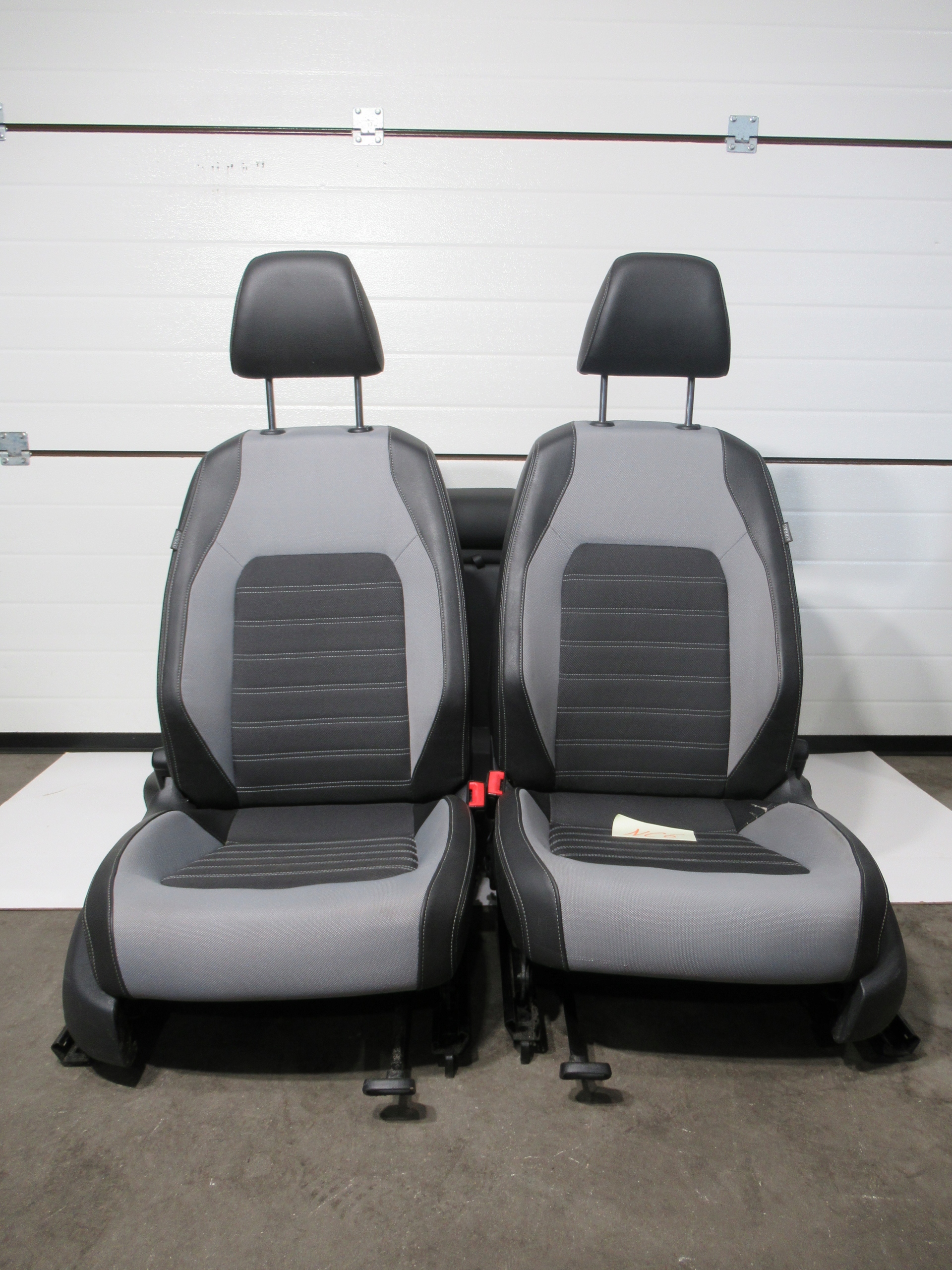 VW SCIROCCO III 3 1K8 seats
