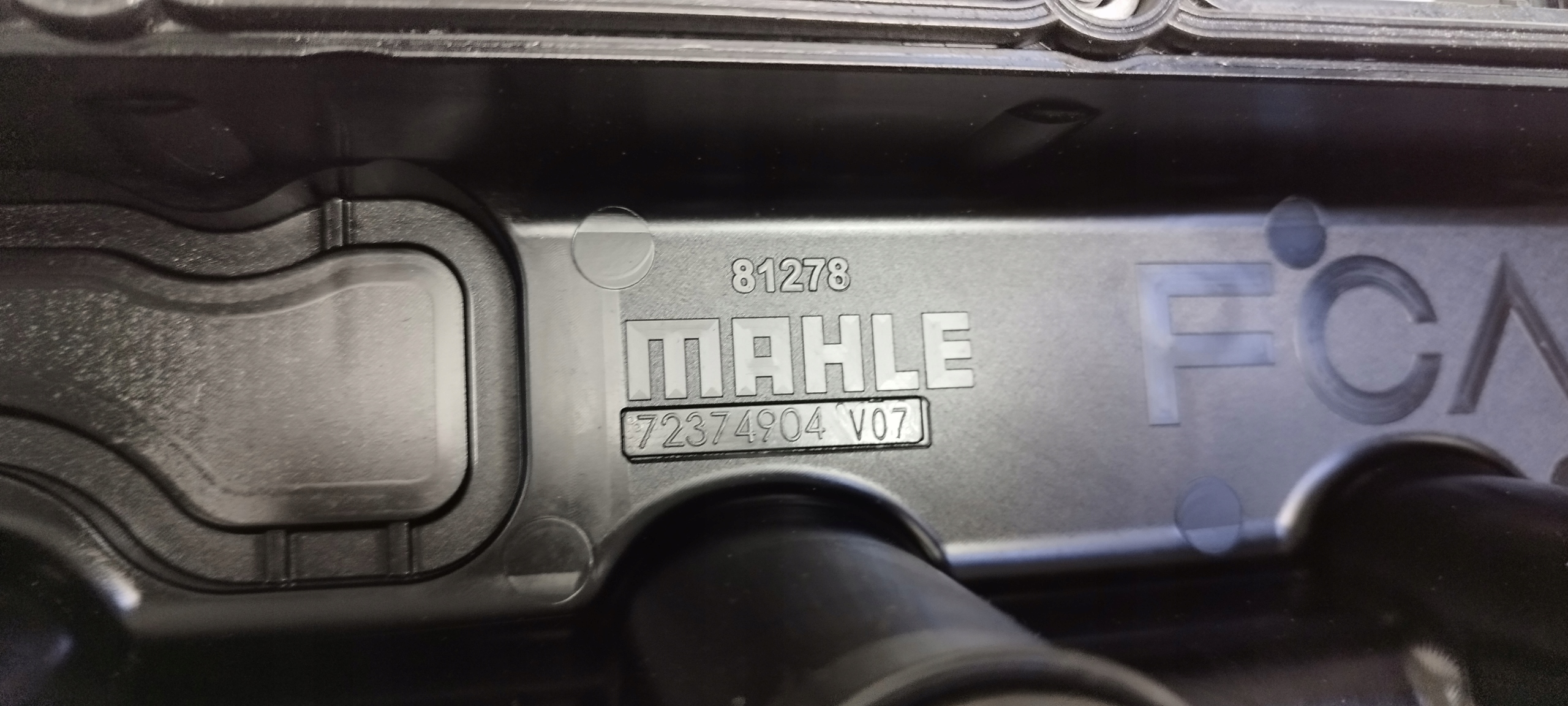 POKRYWA ZAWORÓW ALFA ROMEO GIULIA STELVIO 2.0 T 04893608AE 72374904 V07 Stan opakowania zastępcze