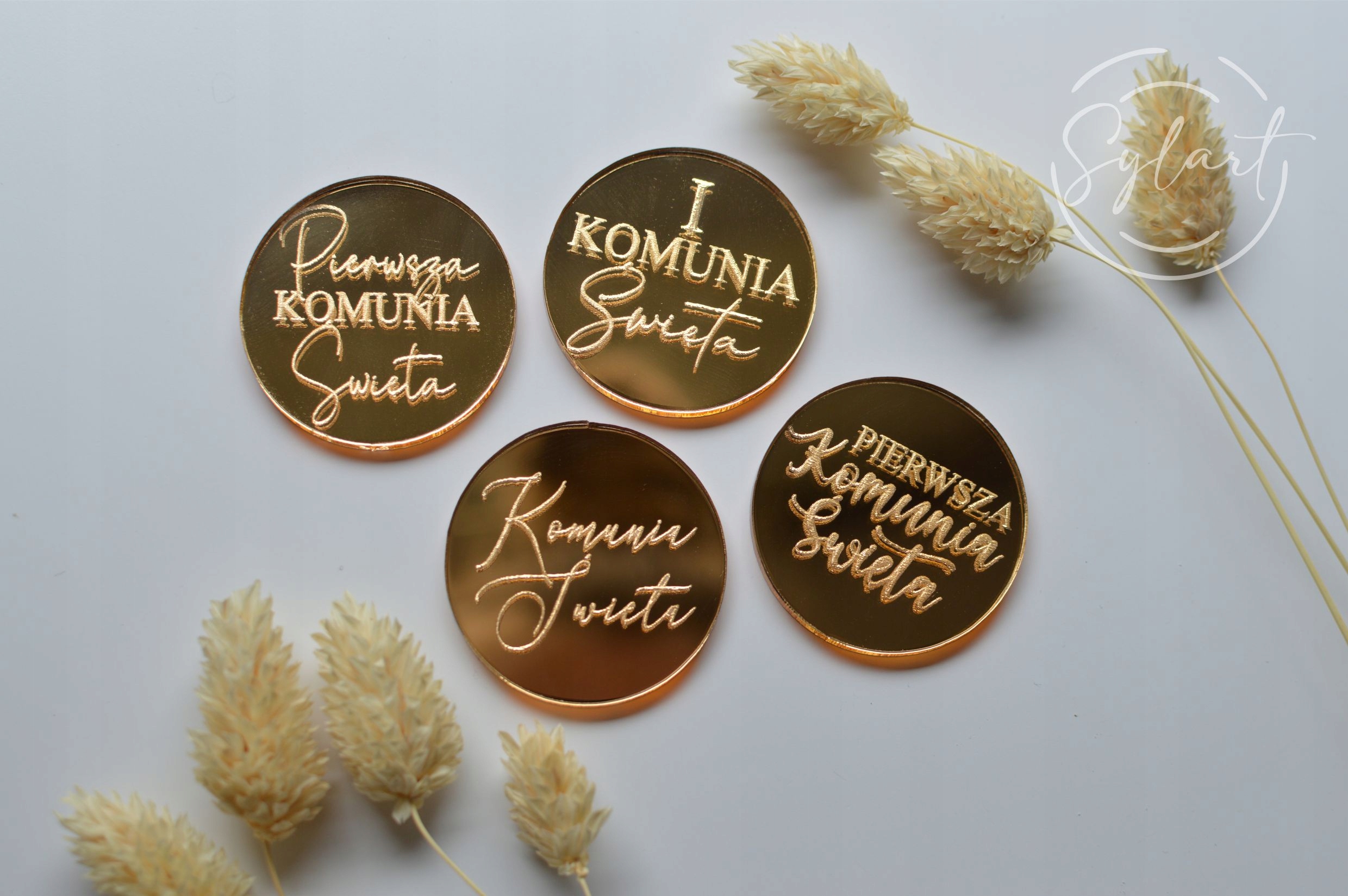 

Topper Na Bok Tortu Pierwsza Komunia Święta Złoty