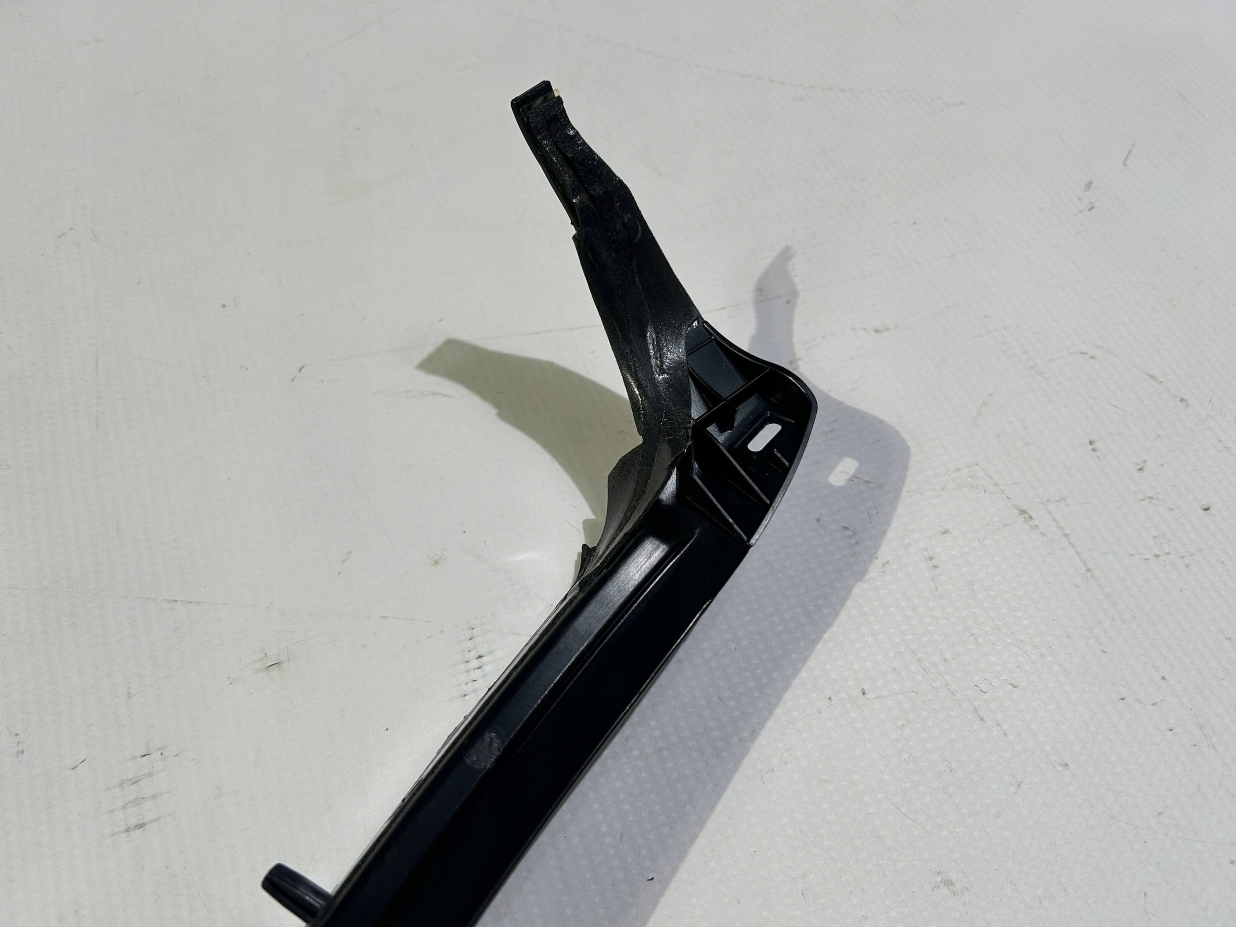 moulding windows cover slupka A left Ford Mustang 2015