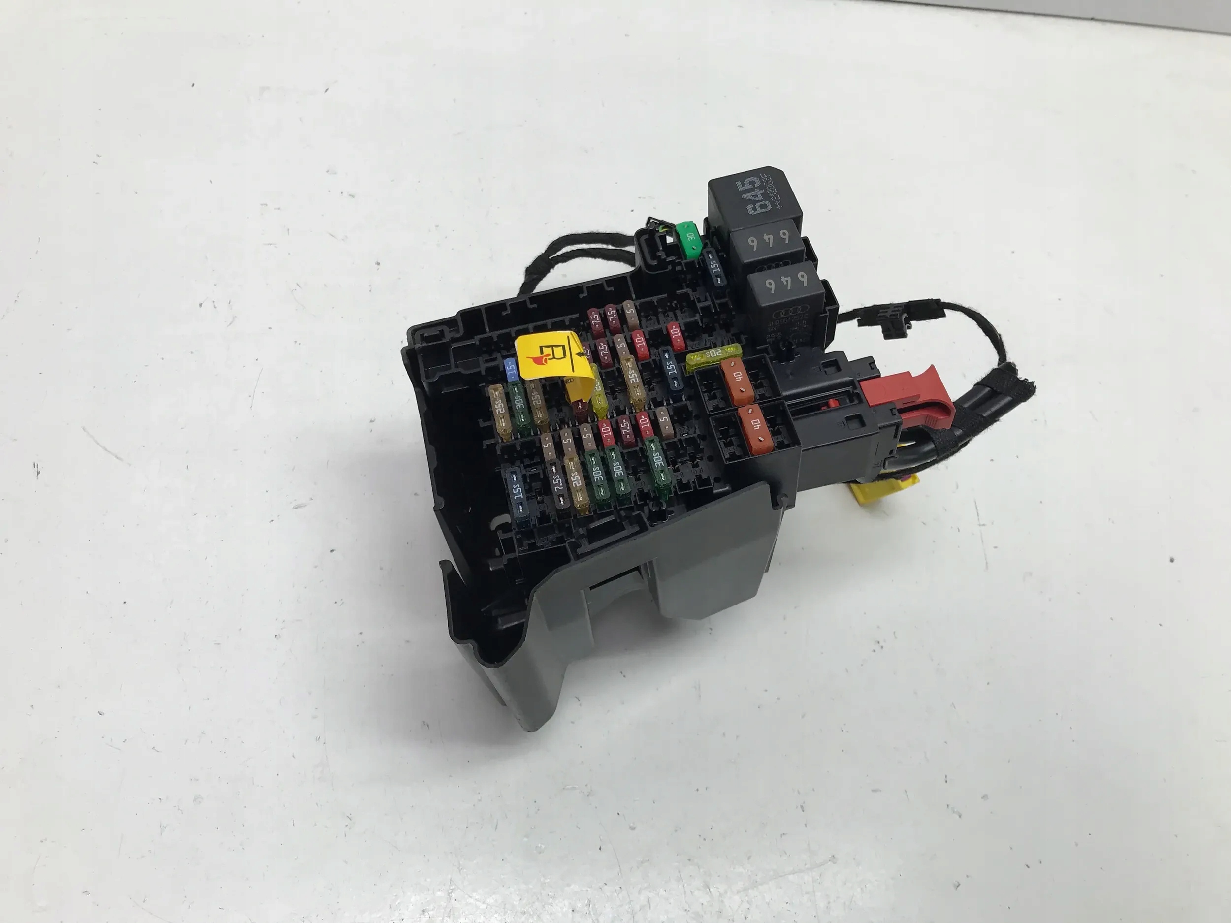 VW ID.4 ID4 ID.5 ID.BUZZ ENYAQ iV Q4 E-TRON PUSZK BEZPIECZNIKÓW 5WA937615