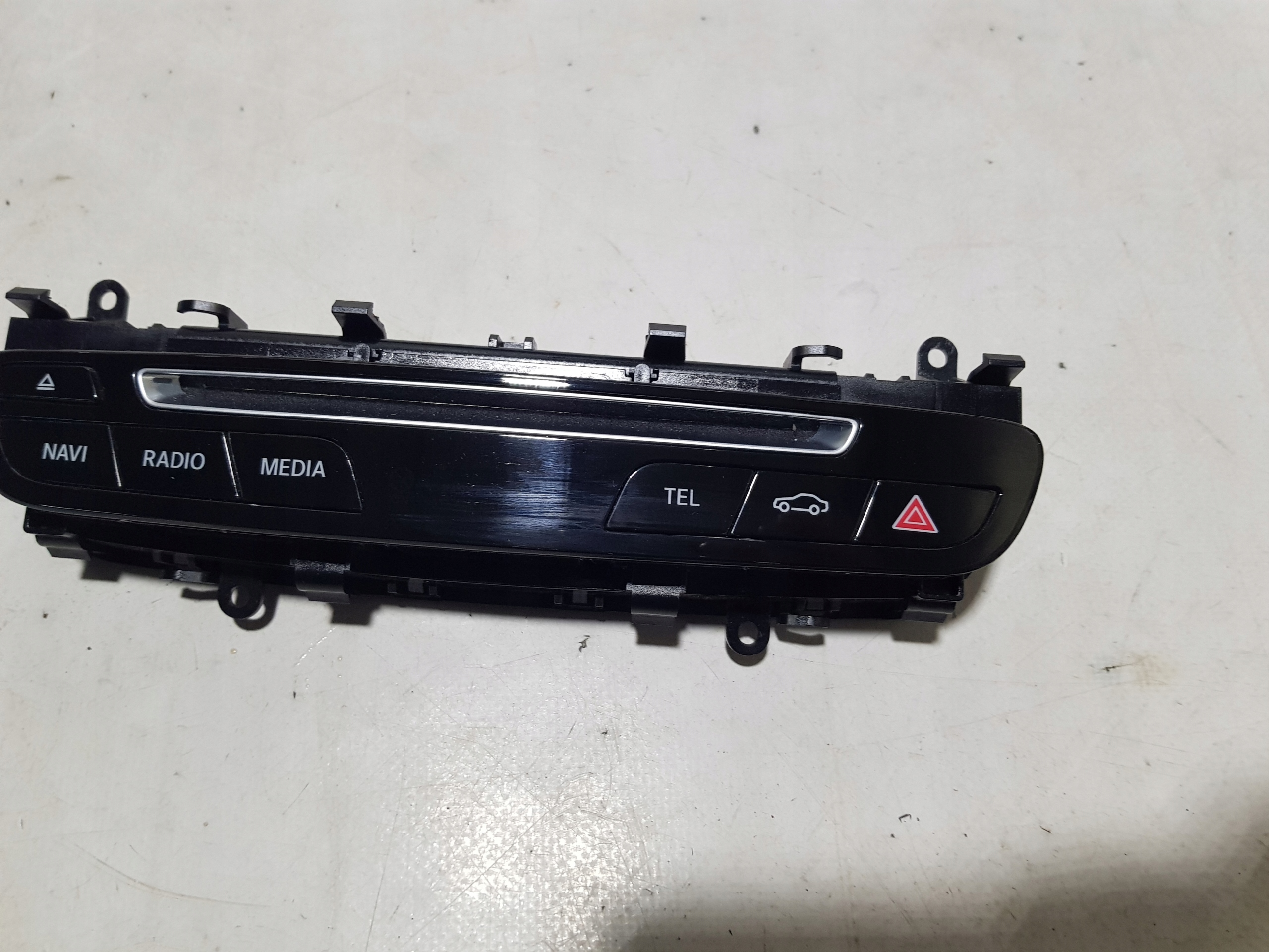 PANEL RADIA der Navigation des warnblickschalters MERCEDES W205 A2059055201