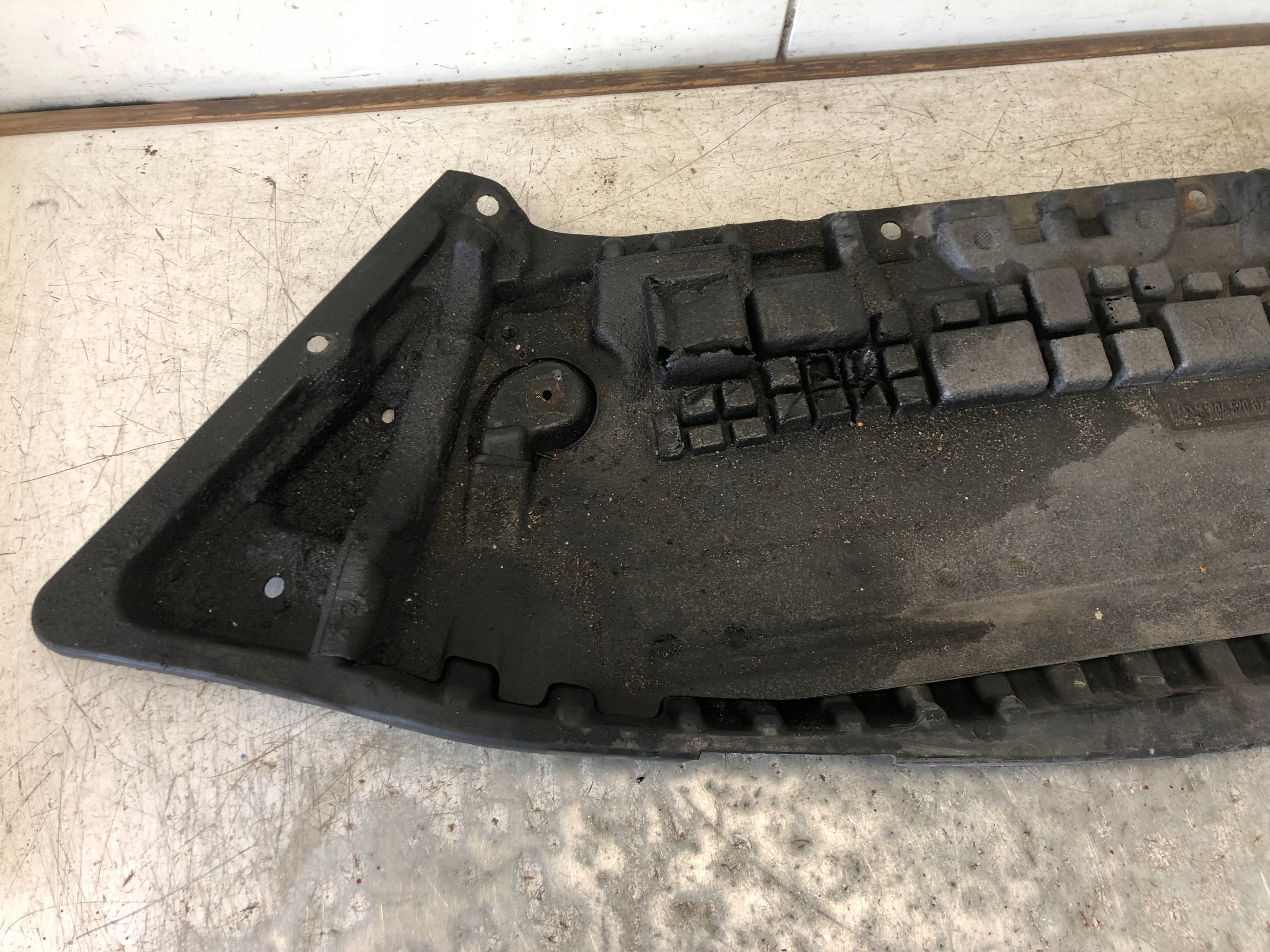 Blende Abdeckung unter Stoßstange MERCEDES W204 A2045200723