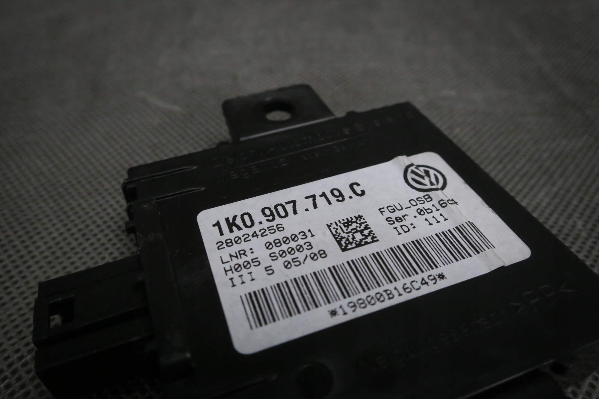alarm module control unit Audi A3 8P Golv V VI 1K0907719C