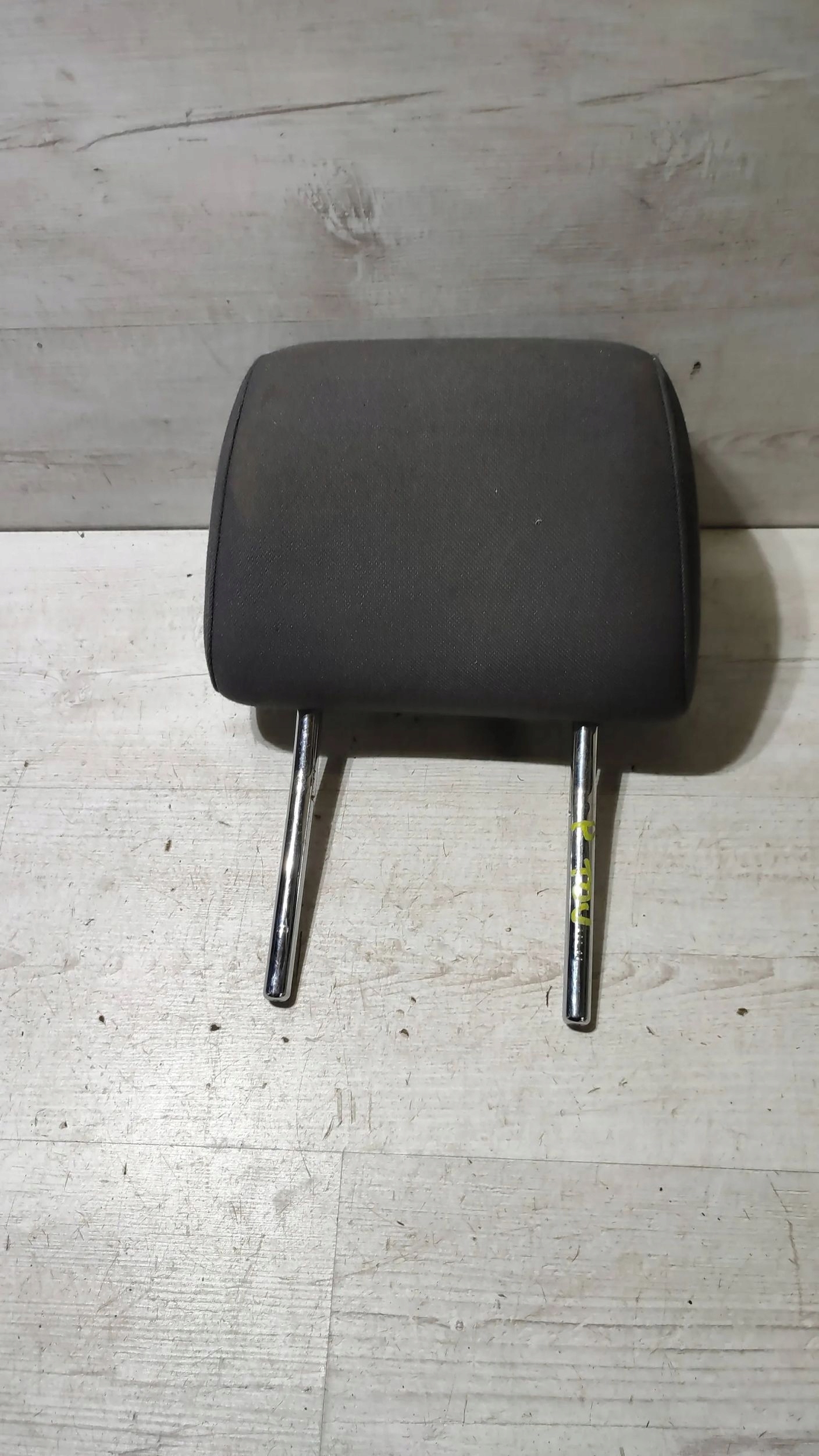 Volkswagen Touareg and 7L2003 front side right rest