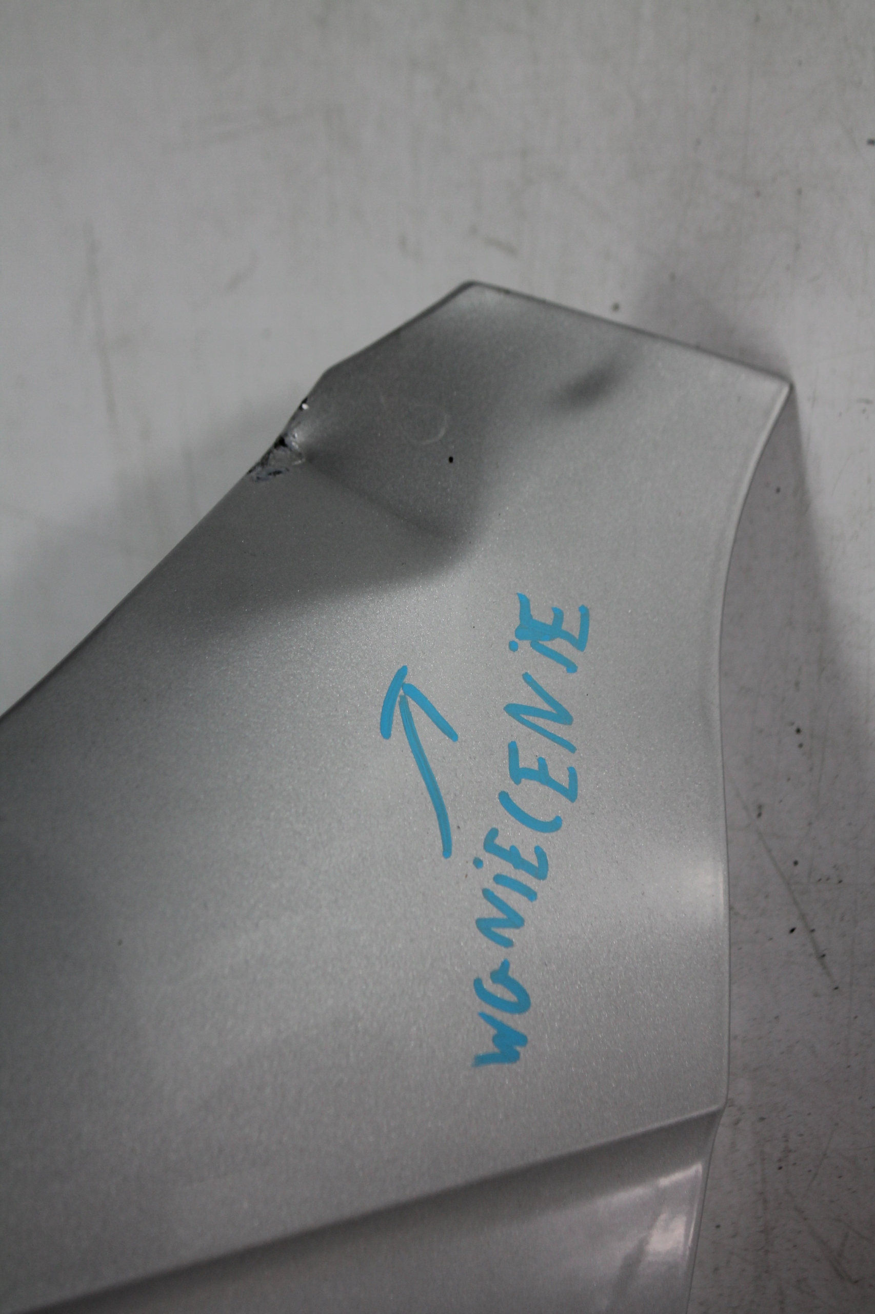fender left front front AUDI A4 B8 LX7W 07-15