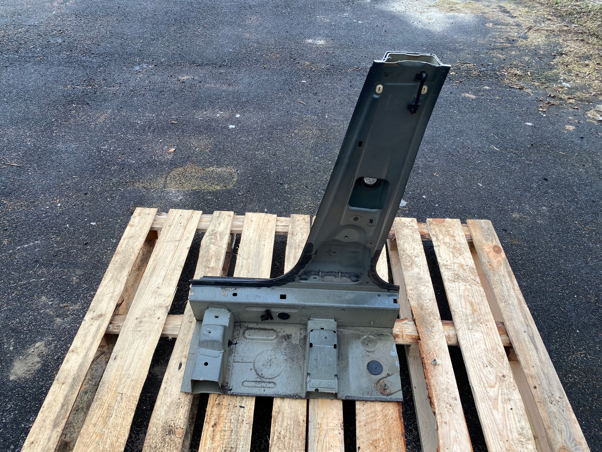 CITROEN C4 II PICASSO KROTKI pillar central right threshold