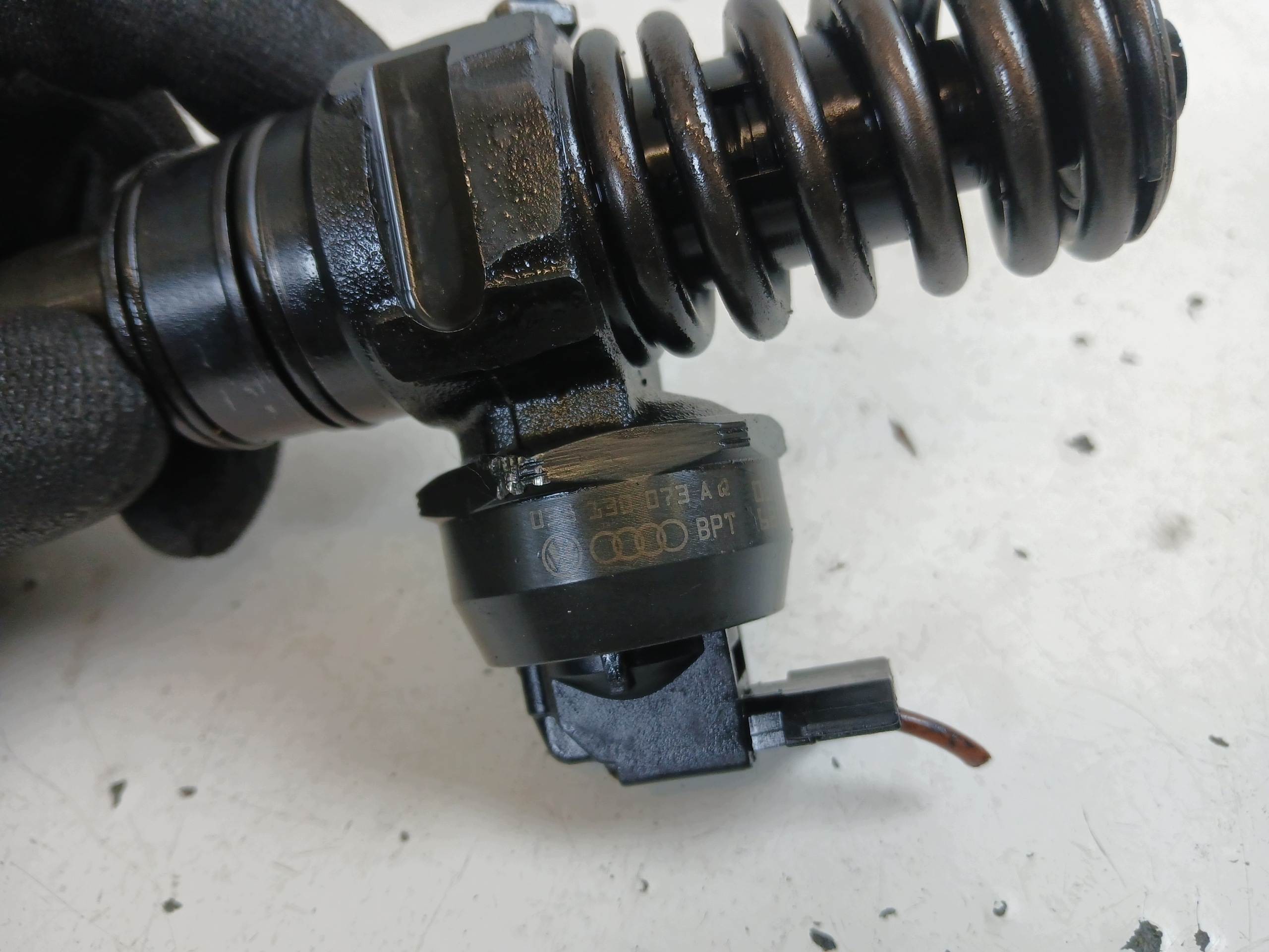 VW GOLF IV 1.9 TDI Einspritzdüse 038130073AQ
