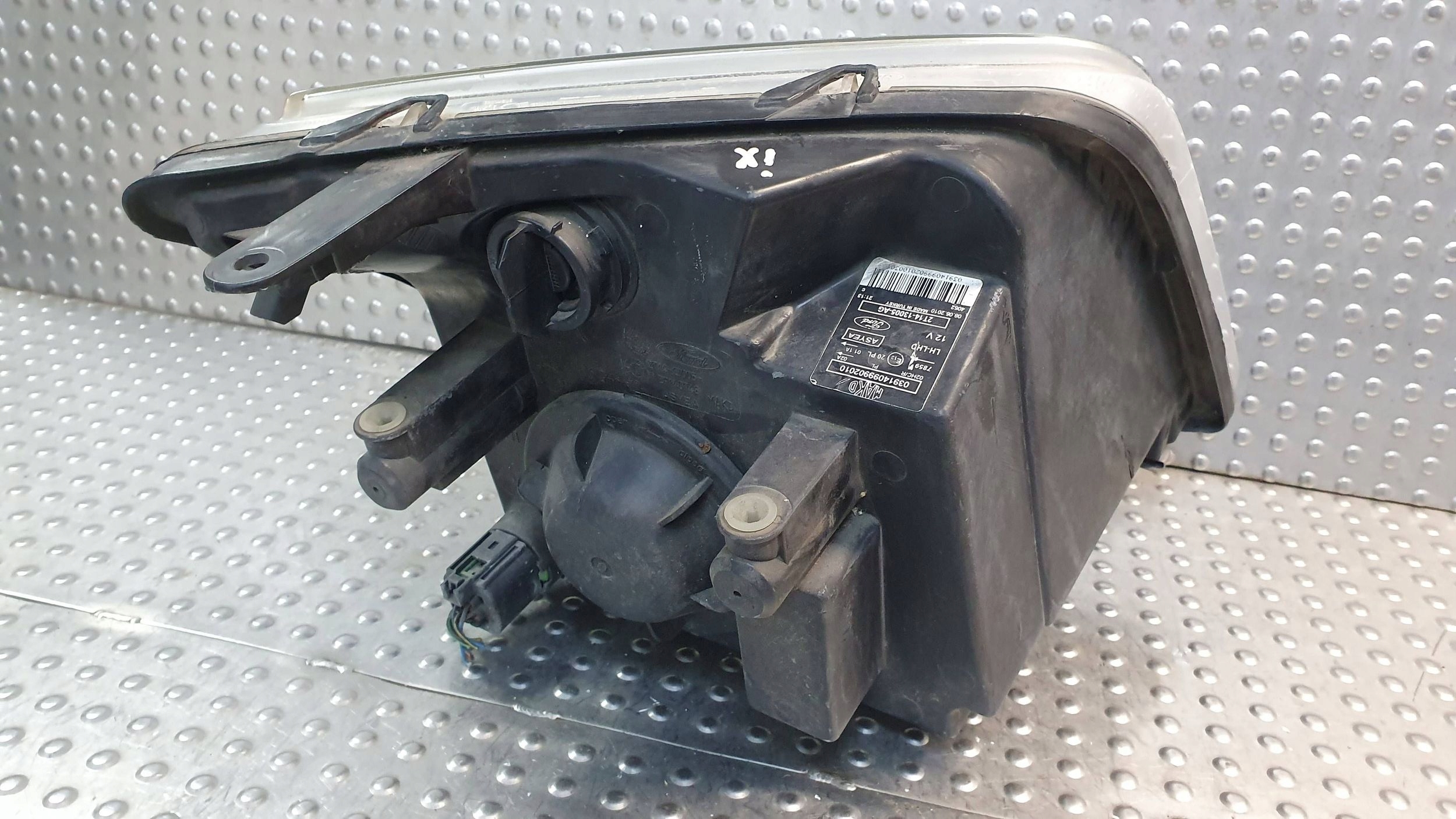 light front left FORD CONNECT 02- 2T14-13005-AG