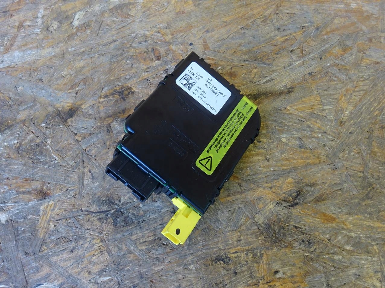 AUDI A3 8P 03-12 датчик угла поворота руля 8P0953549F