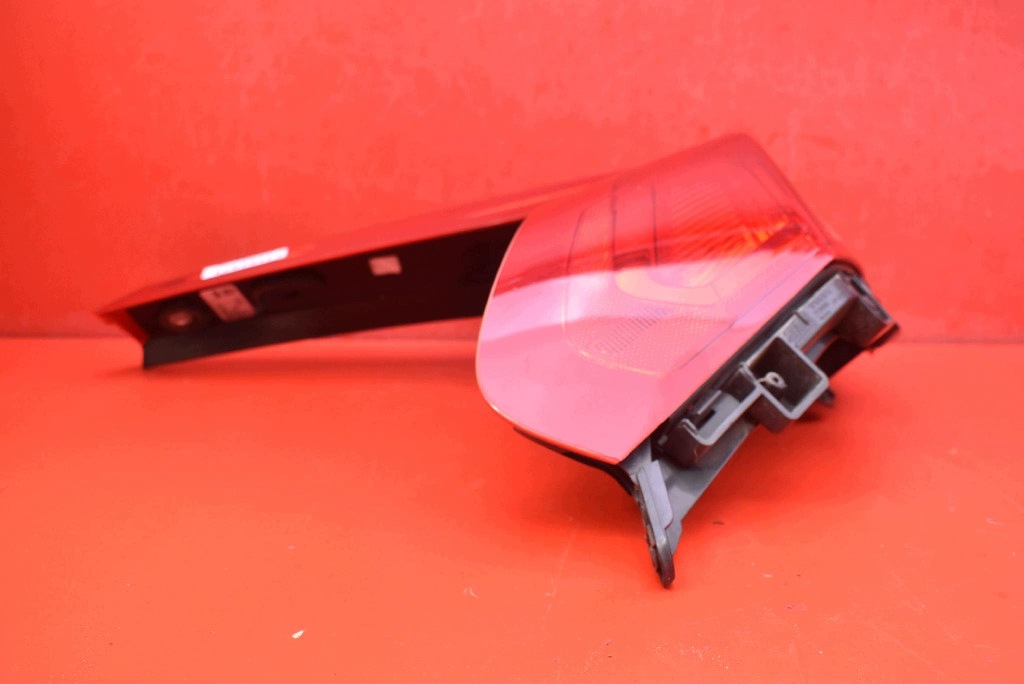 light left rear part rear 31395844 VOLVO V40 2 II 12-16