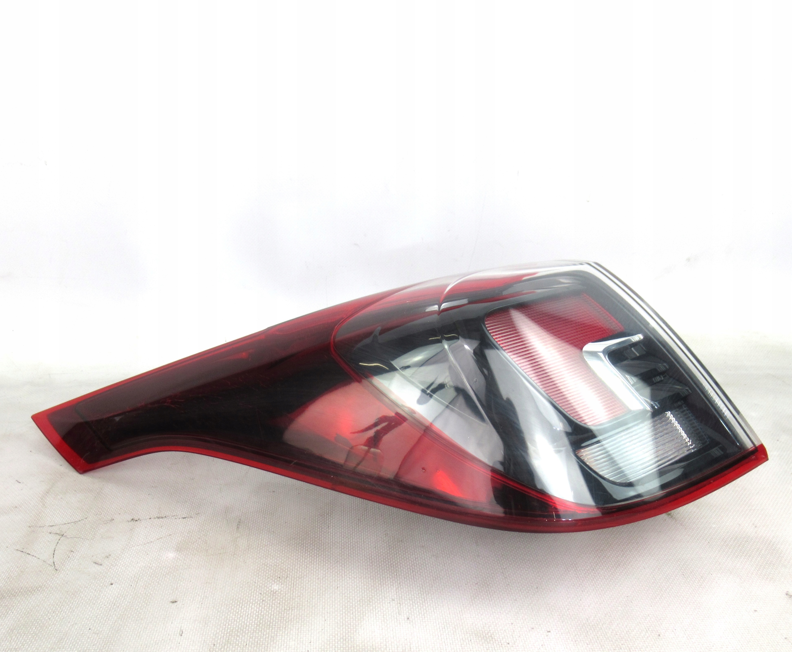 2SD2237 - Задний фонарь левый OPEL Crossland Series