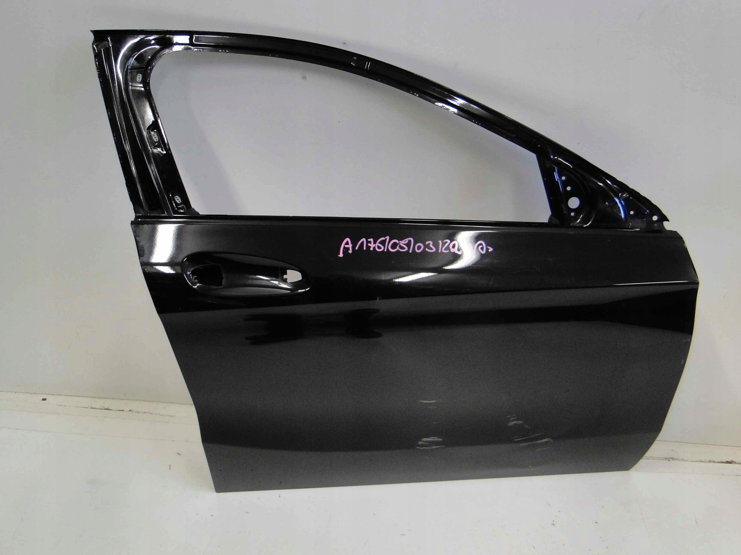 MERCEDES A KLASA W176 176 DRZWI PRZEDNIE PRAWE Kolor czarny