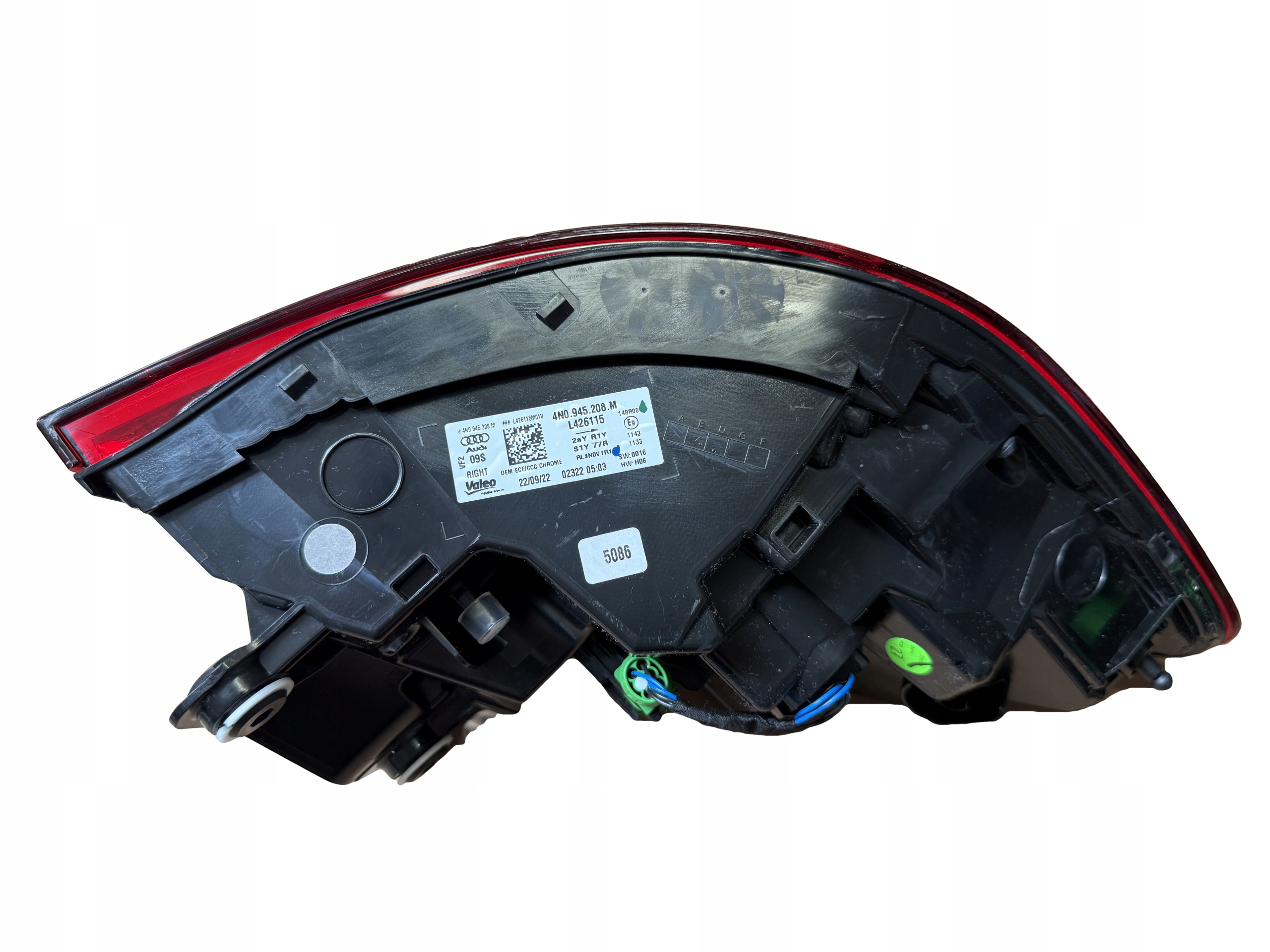 AUDI A8 4N D5 light right rear part OLED 4N0945208M