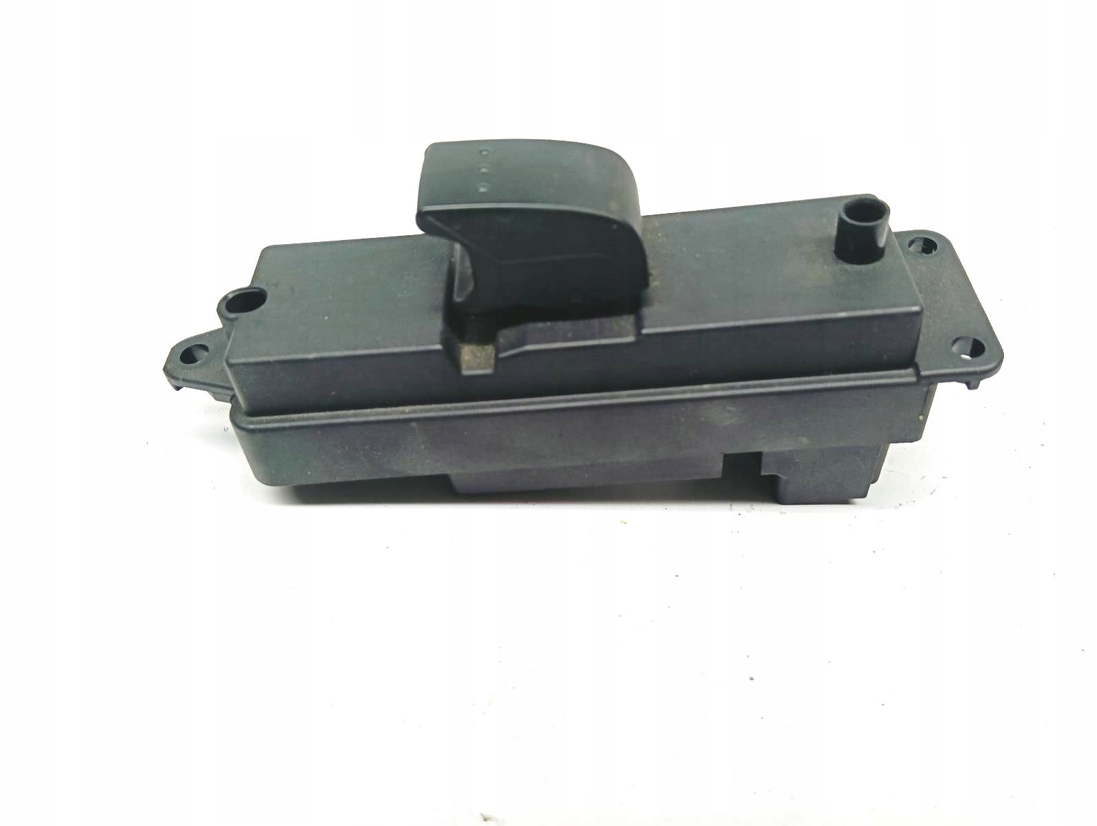 window control switch left rear part MAZDA 3 2005r BP4L