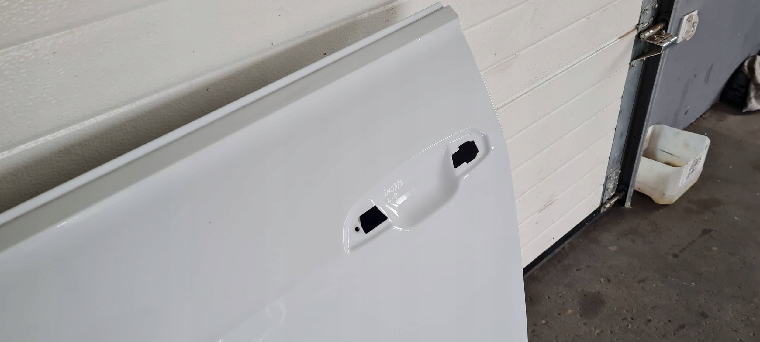 SQ8 4M RSQ8 Q8 door left left front front LS9R 4M8831051C