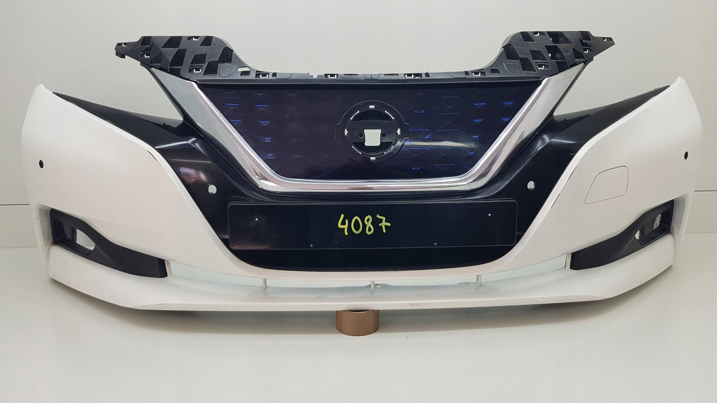 NISSAN LEAF II 2017 - bumper front 62022-5SHOH