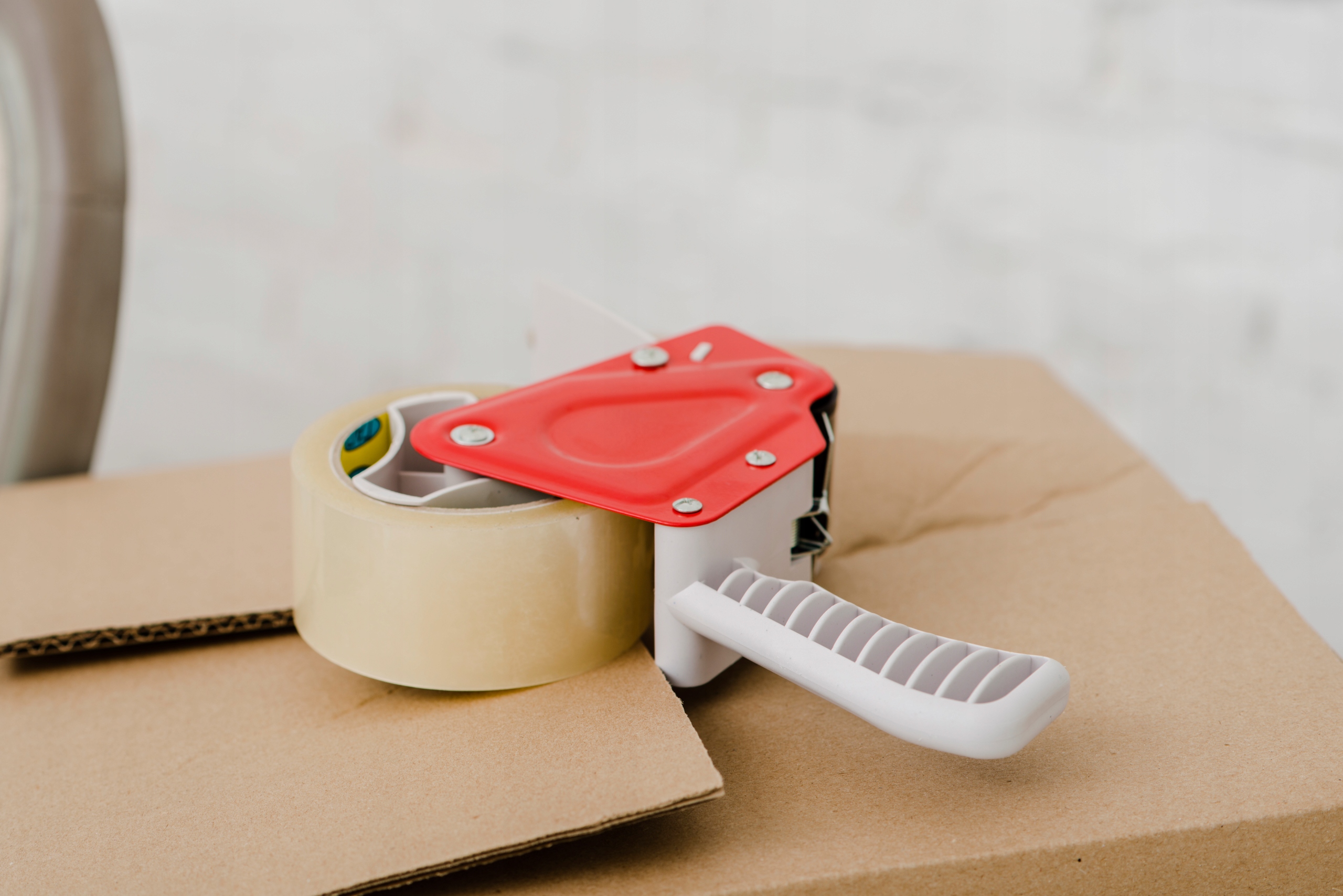 BARDZO MOCNA TAŚMA PAKOWA BRĄZ 48/50 SOLVENT KAUCZUK BRĄZOWA 48X50 Marka Smart