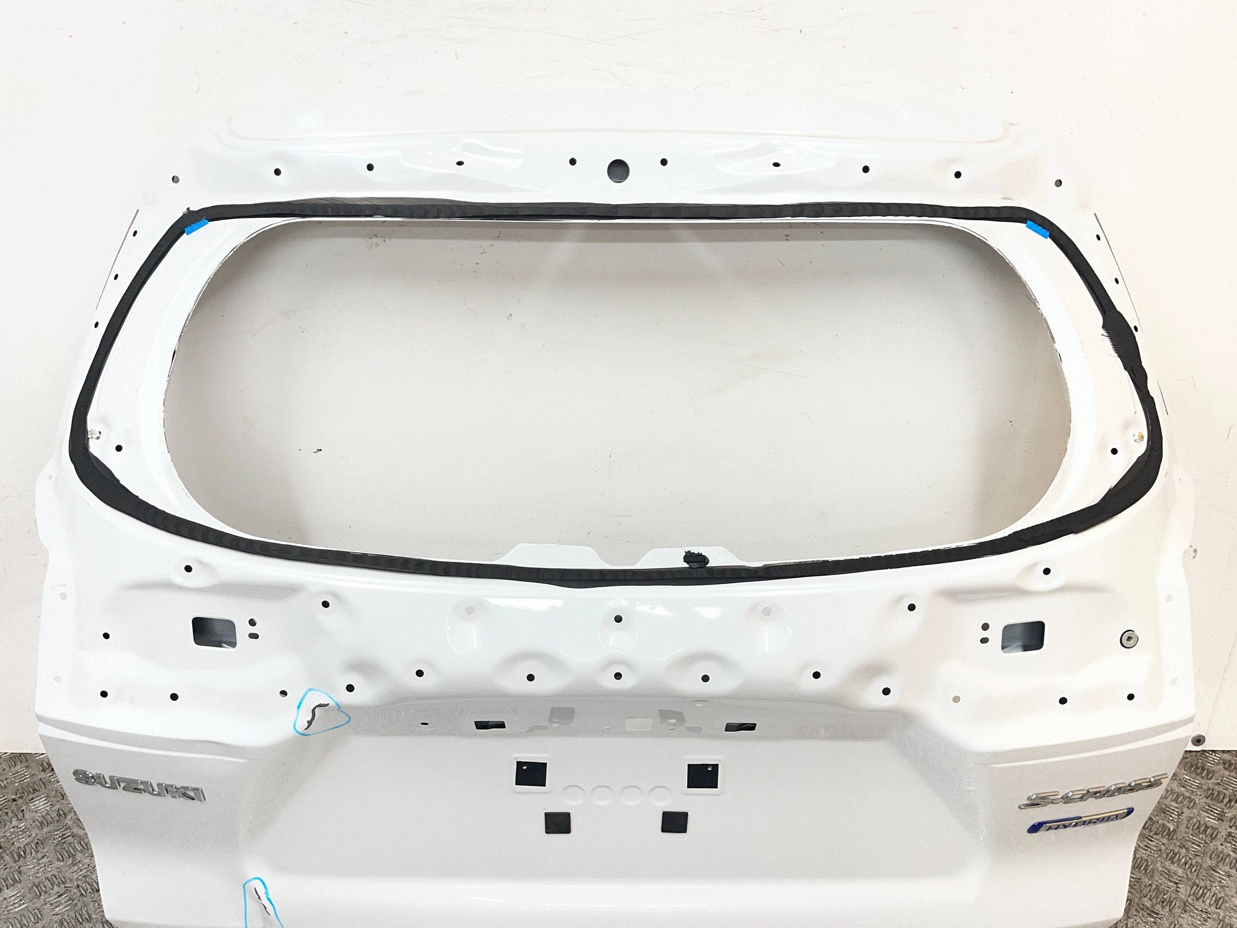 boot door rear boot SUZUKI SX4 S-CROSS 2 II 21