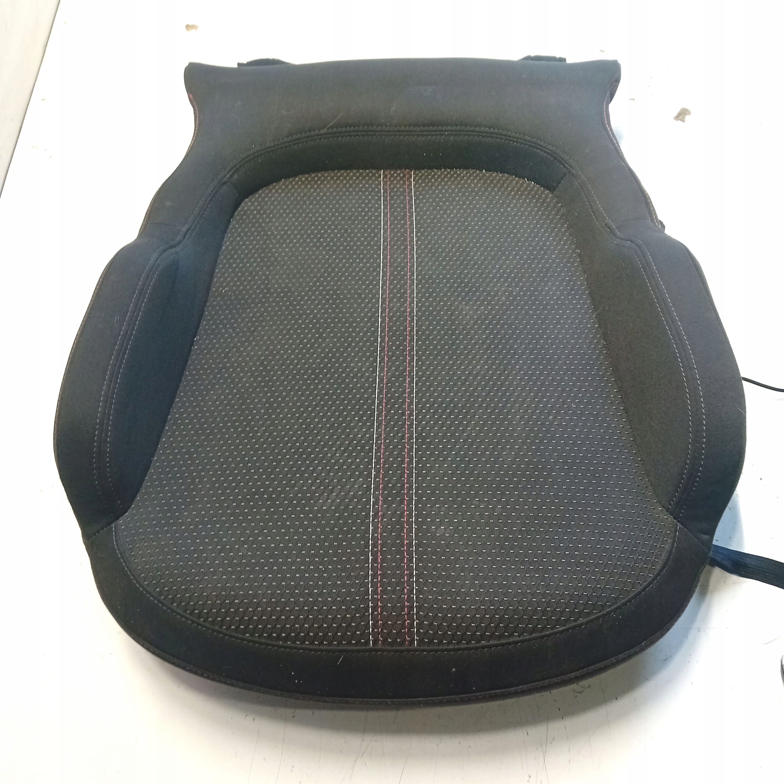 SIEDZISKO Droit OPEL CORSA E