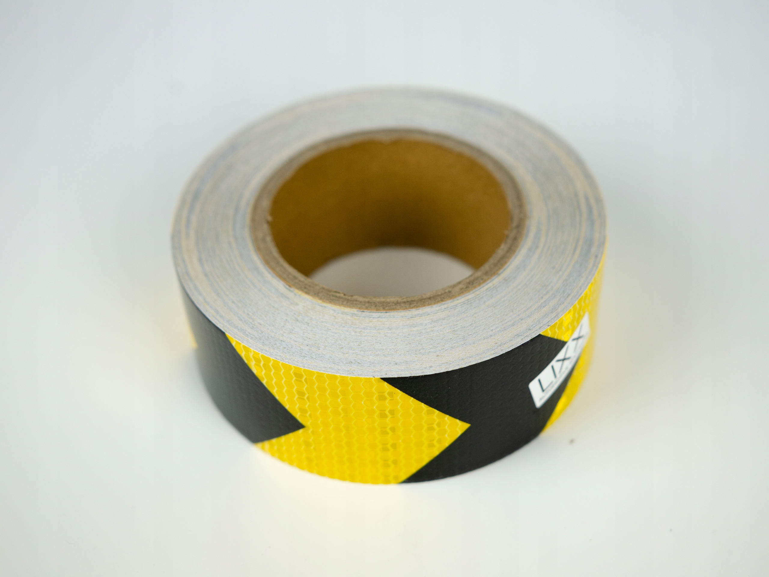 TAŚMA ODBLASKOWA SAMOPRZYLEPNA rolka 5metrów STRZAŁKI 5M x 5CM CZARNO-ŻÓŁTE Marka inna