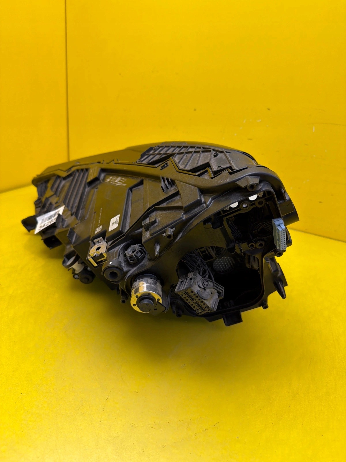 light right Audi Q8 RSQ8 Matrix 4M8941036