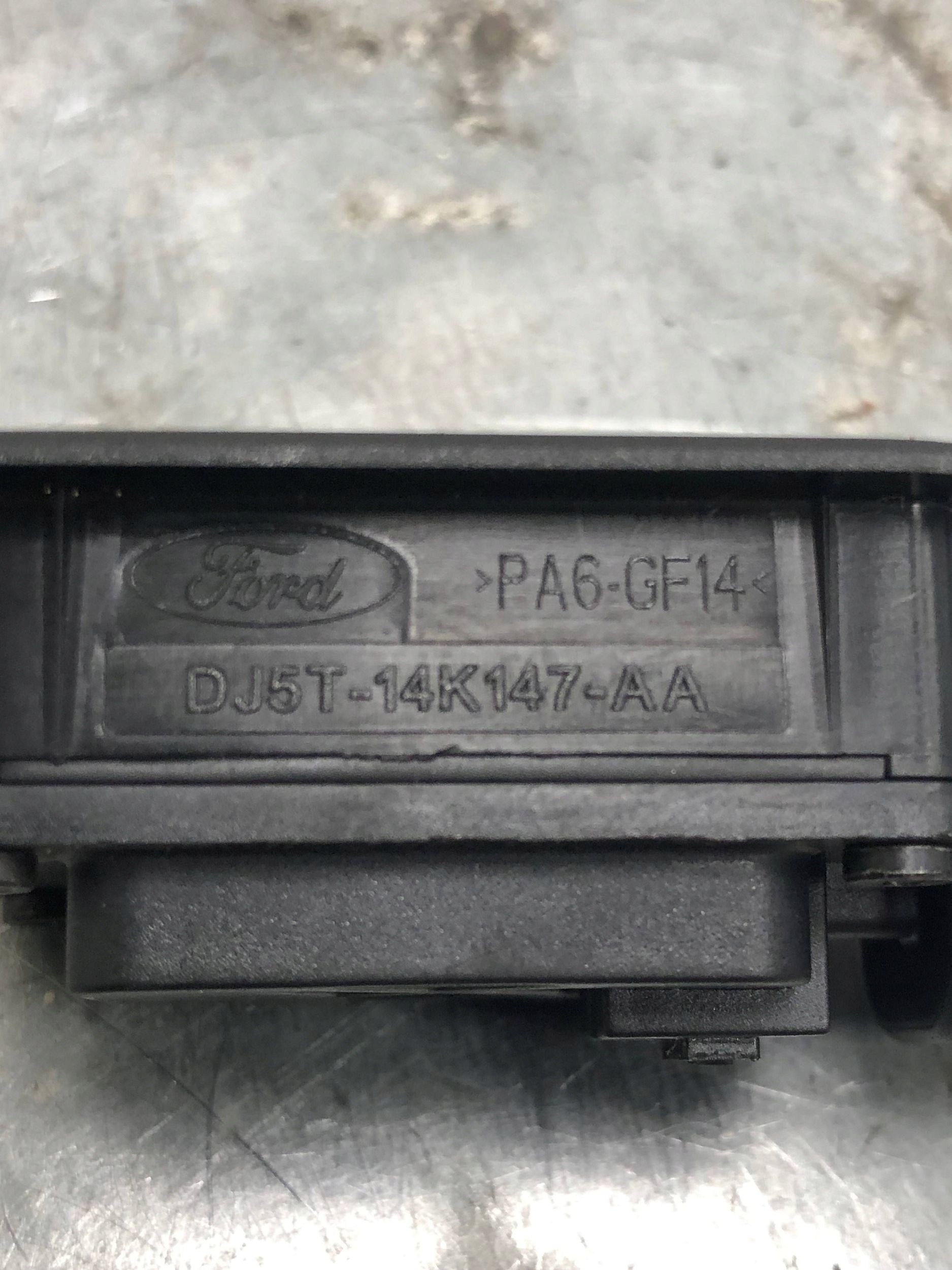 button bonnet boot FORD KUGA MK2 LIFT DJ5T-14K147-AA
