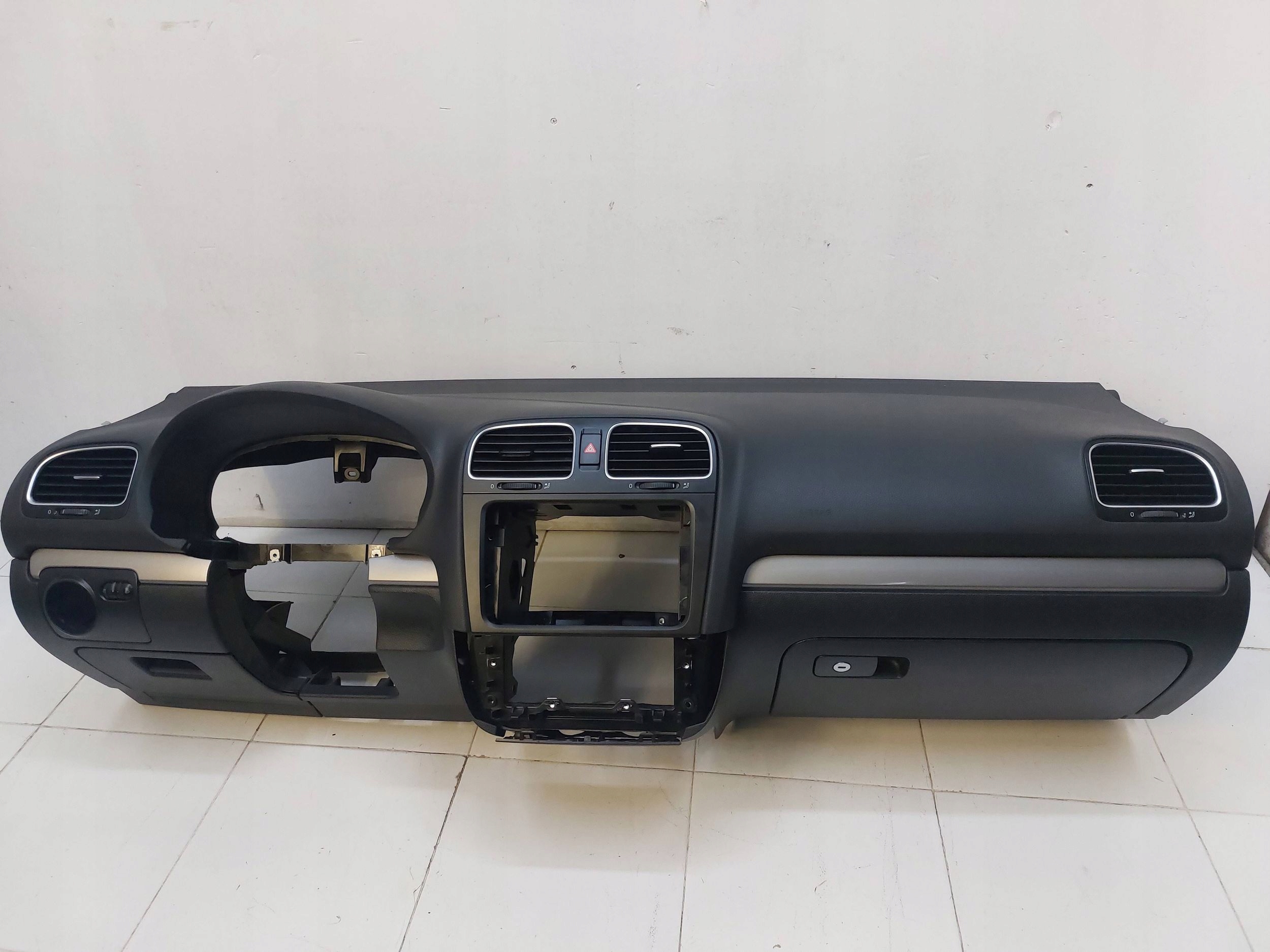 VW GOLF VI 6 8-13r dashboard console