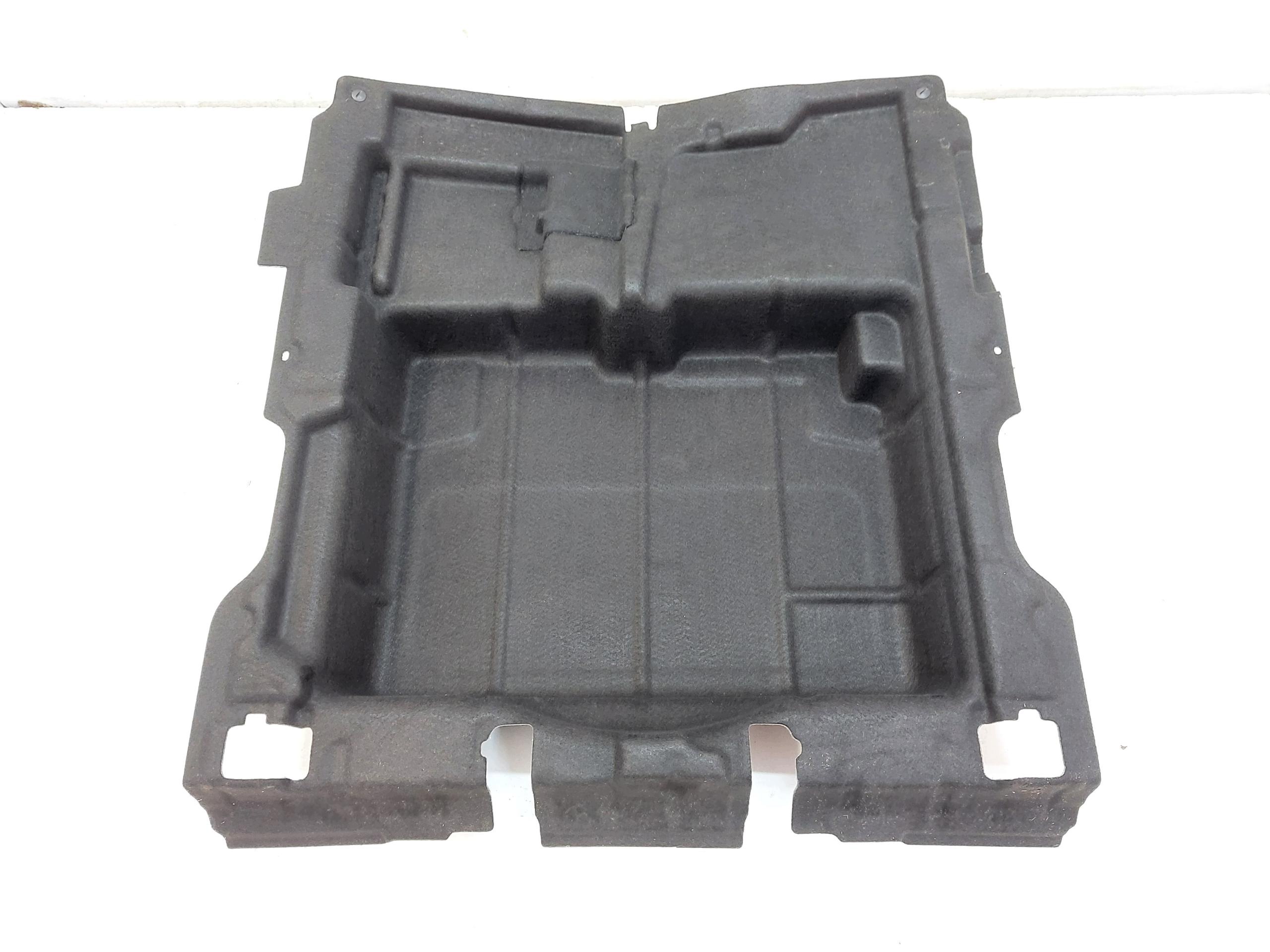 BMW G02 X4 M40i 2023 insert carpet sump boot rear part 7424571