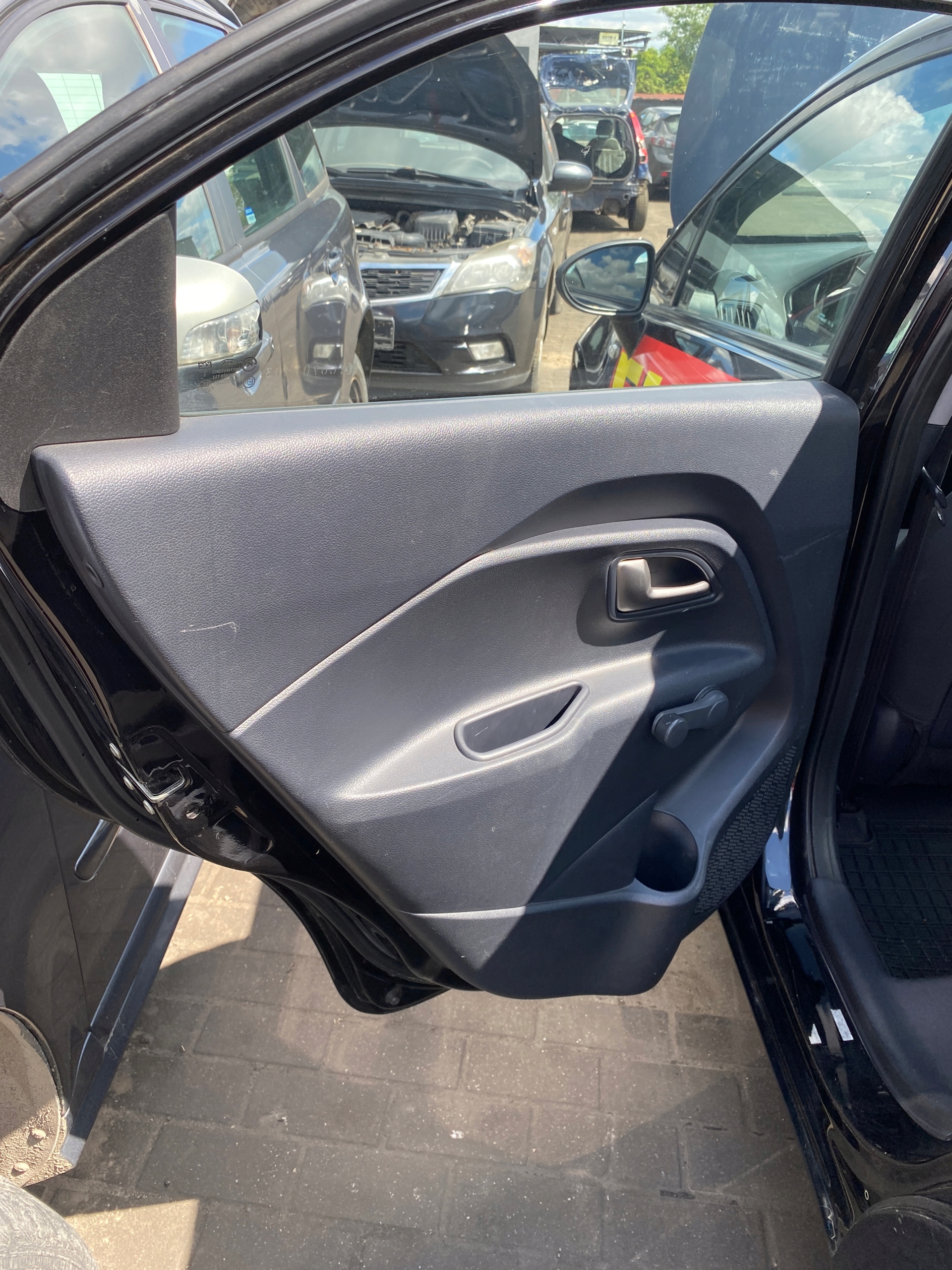 upholstery side left rear door Kia RIO 3 III 11-17