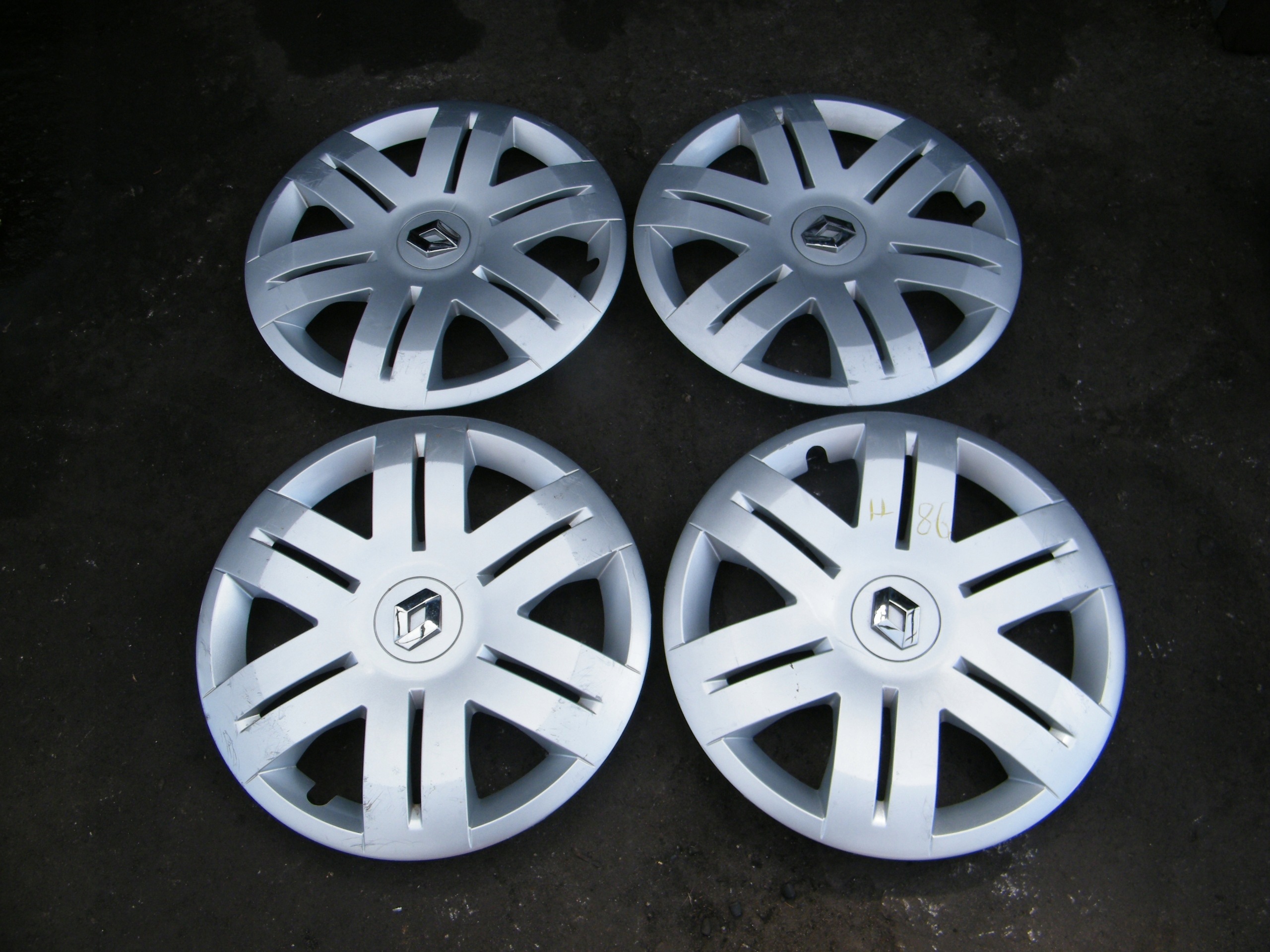 Enjoliveur 16 Renault 8200041559