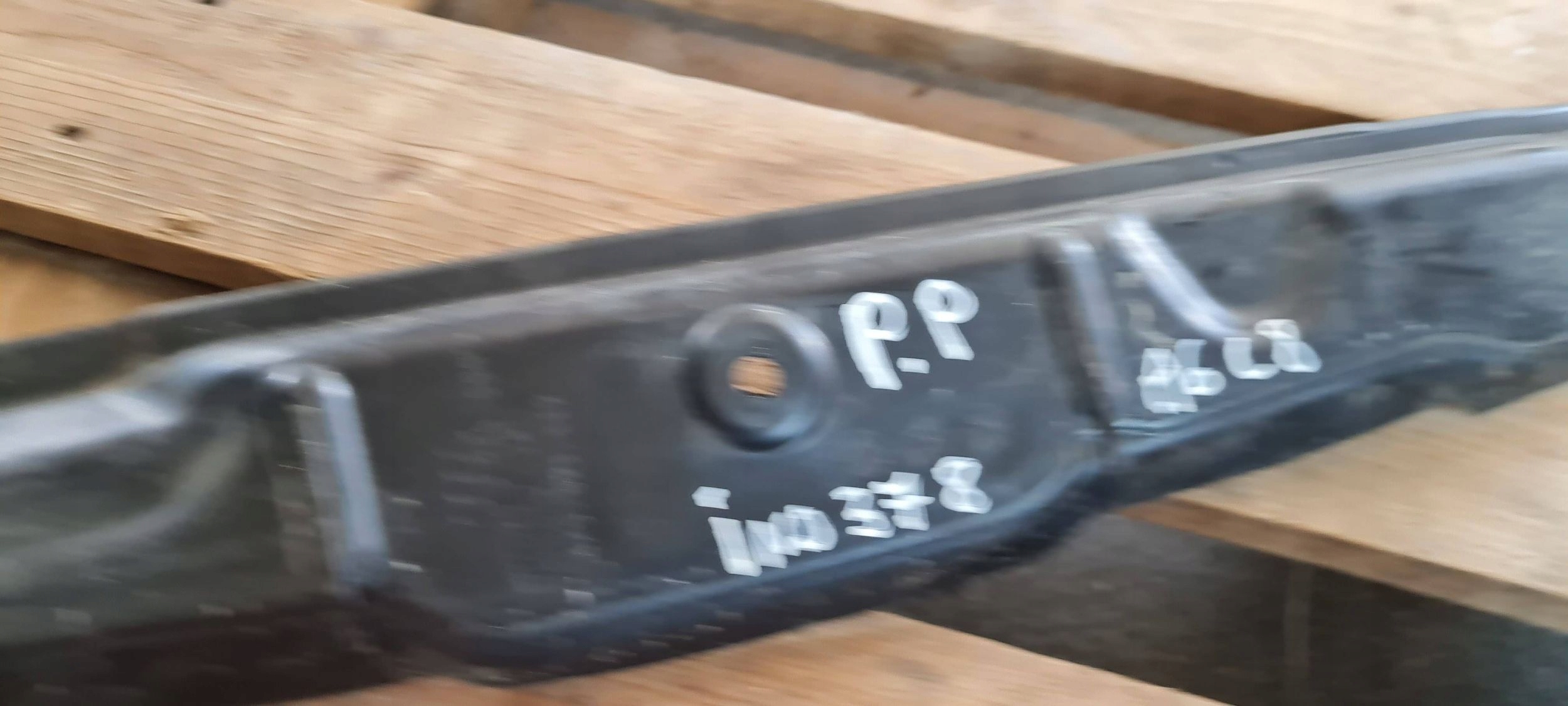 A6 C8 4K hangszigetelő sárvédöt fedél PANEL jobb eleje 4K0821112